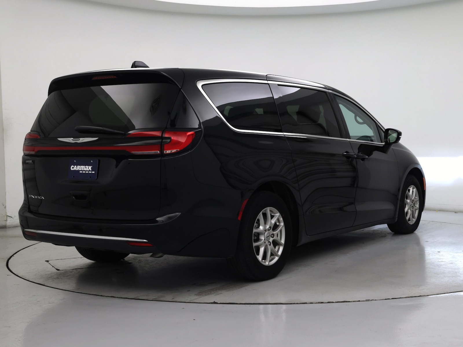 2024 Chrysler Pacifica Touring L - Photo 9