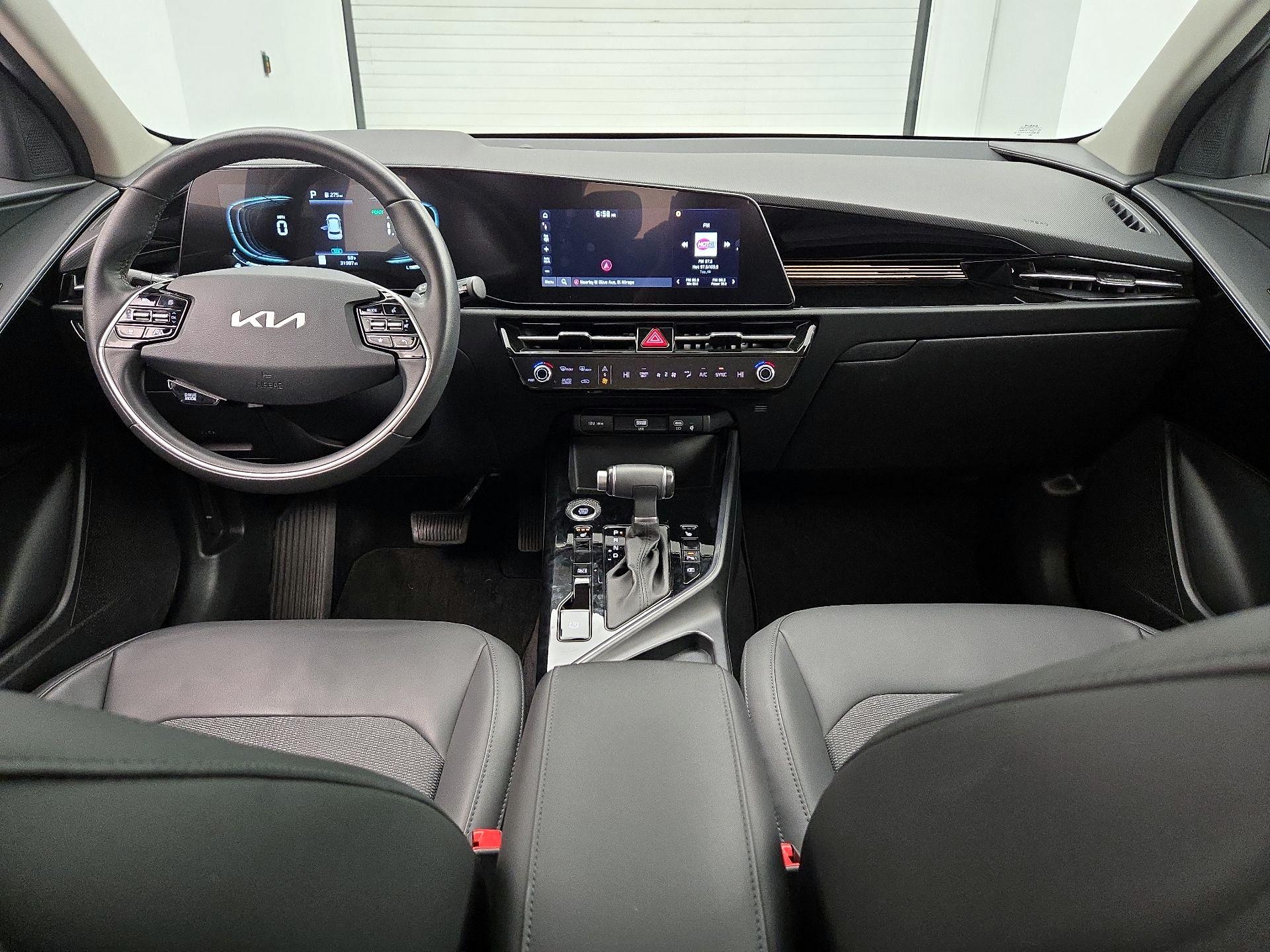 Thumbnail: 2023 Kia Niro - 9