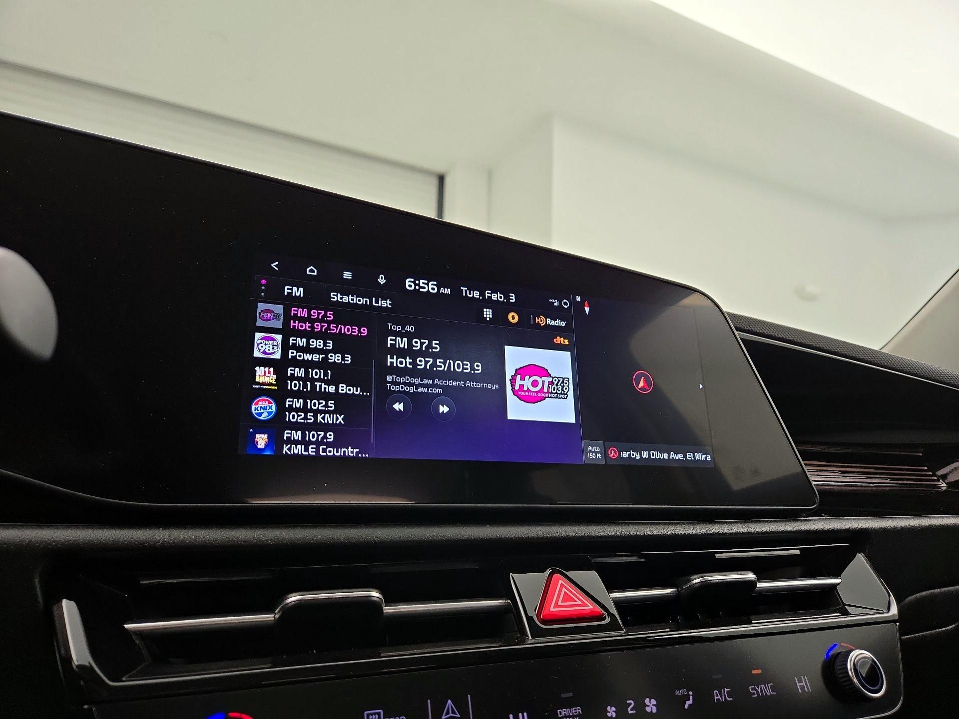 Thumbnail: 2023 Kia Niro - 16