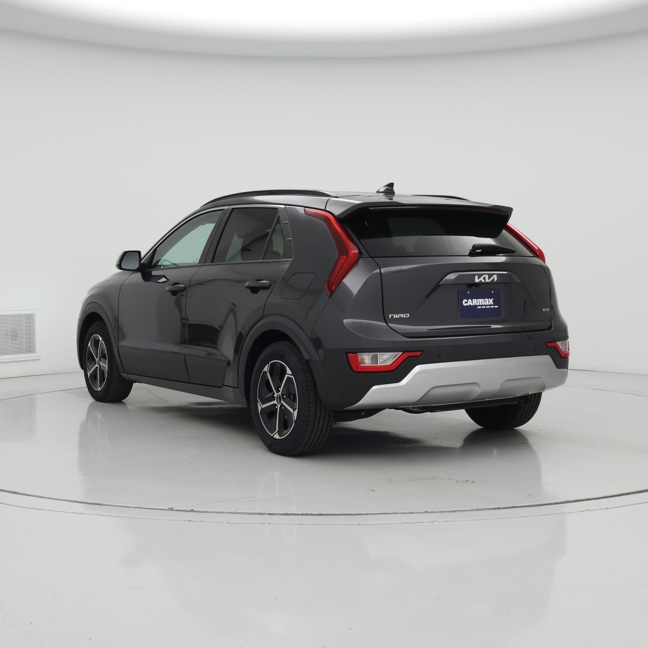 Thumbnail: 2023 Kia Niro - 2