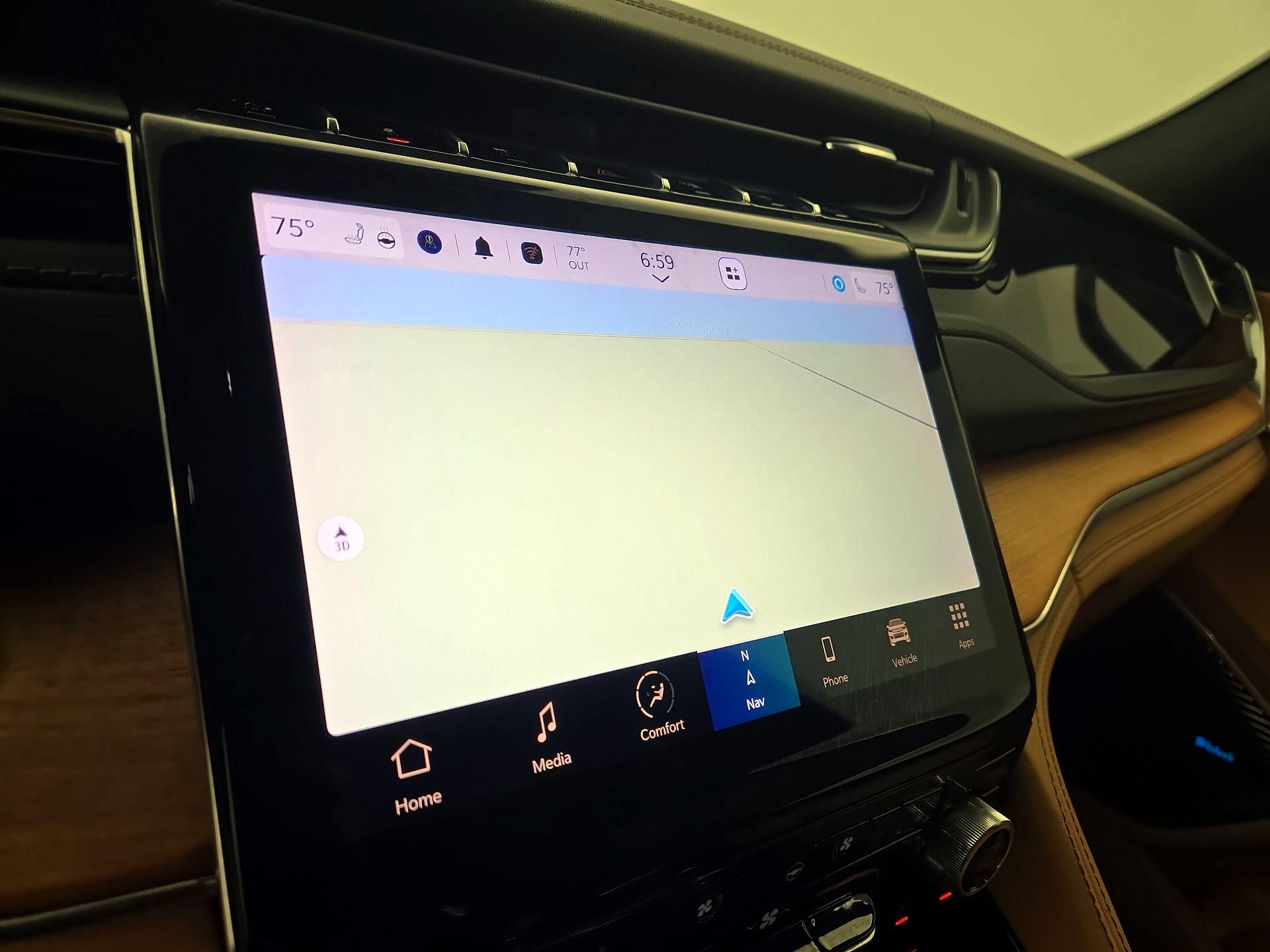 Thumbnail: 2023 Jeep Grand Cherokee - 14