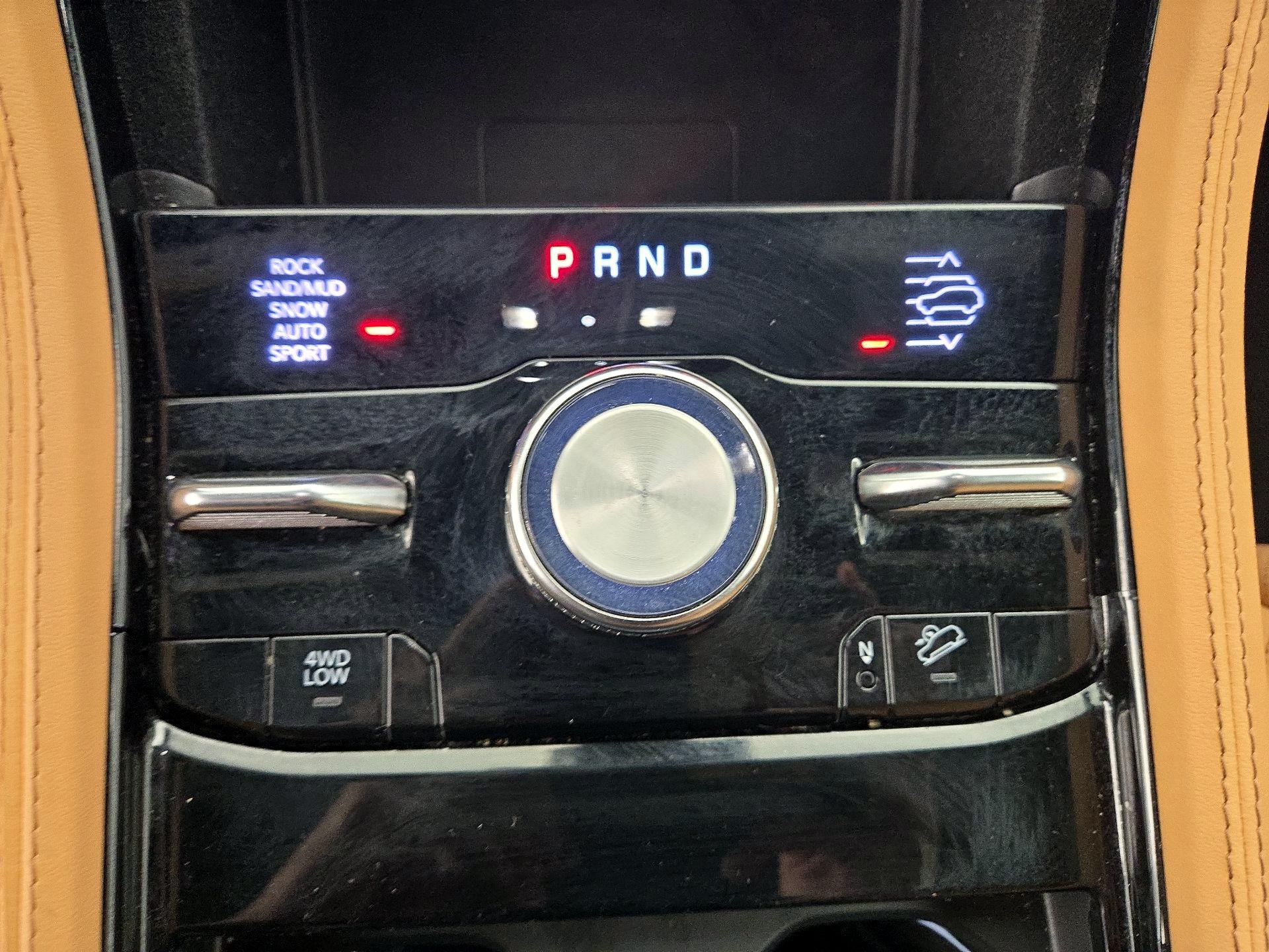 Thumbnail: 2023 Jeep Grand Cherokee - 18