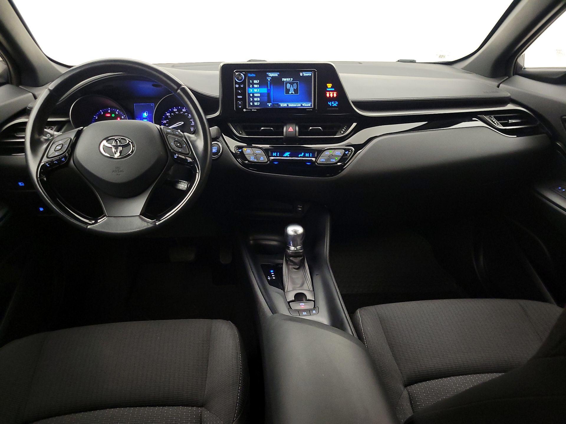 Thumbnail: 2018 Toyota C-HR - 9