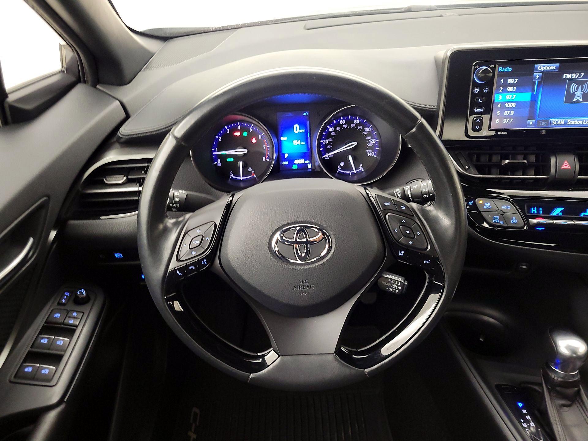 Thumbnail: 2018 Toyota C-HR - 10