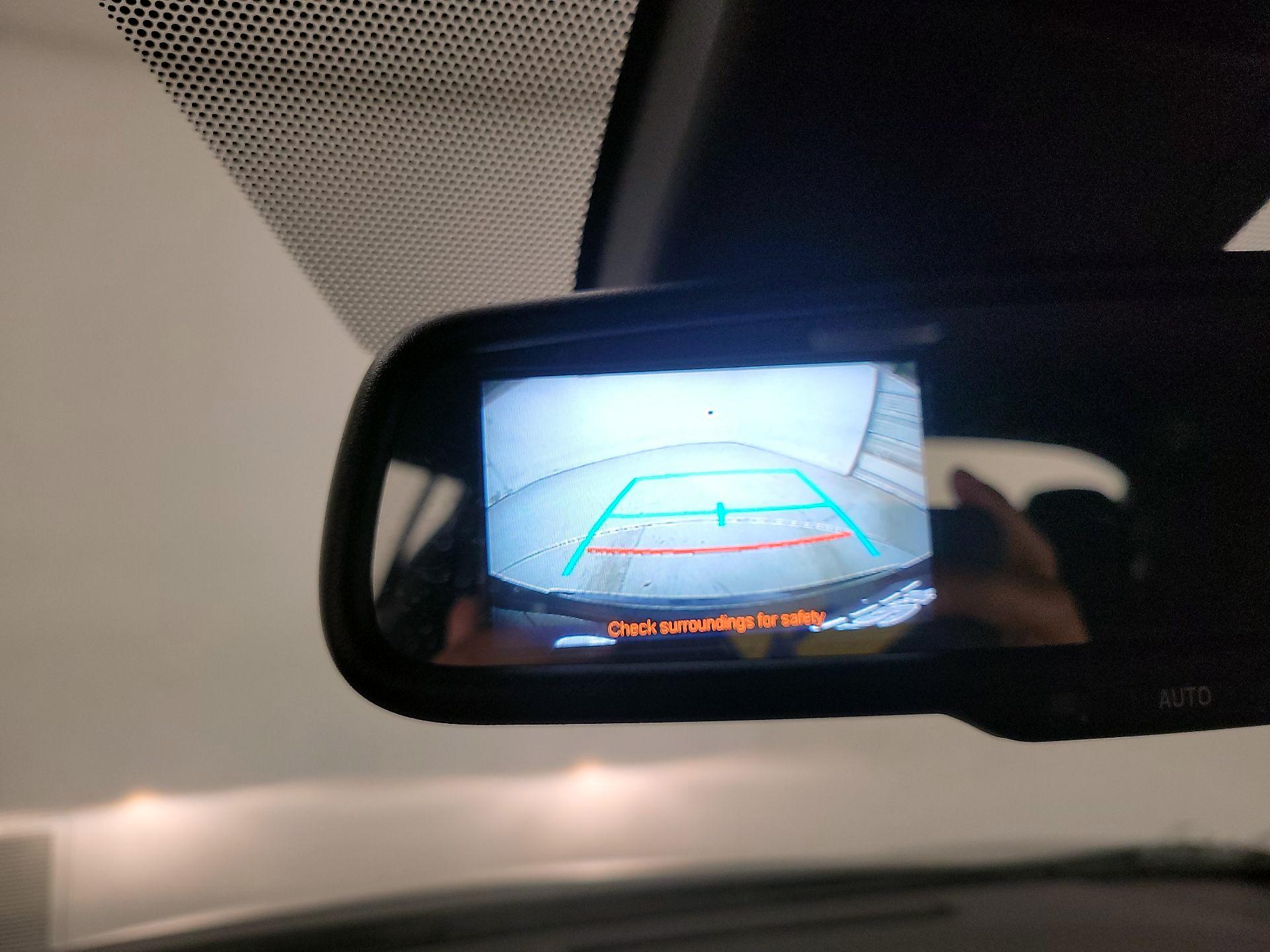 Thumbnail: 2018 Toyota C-HR - 14