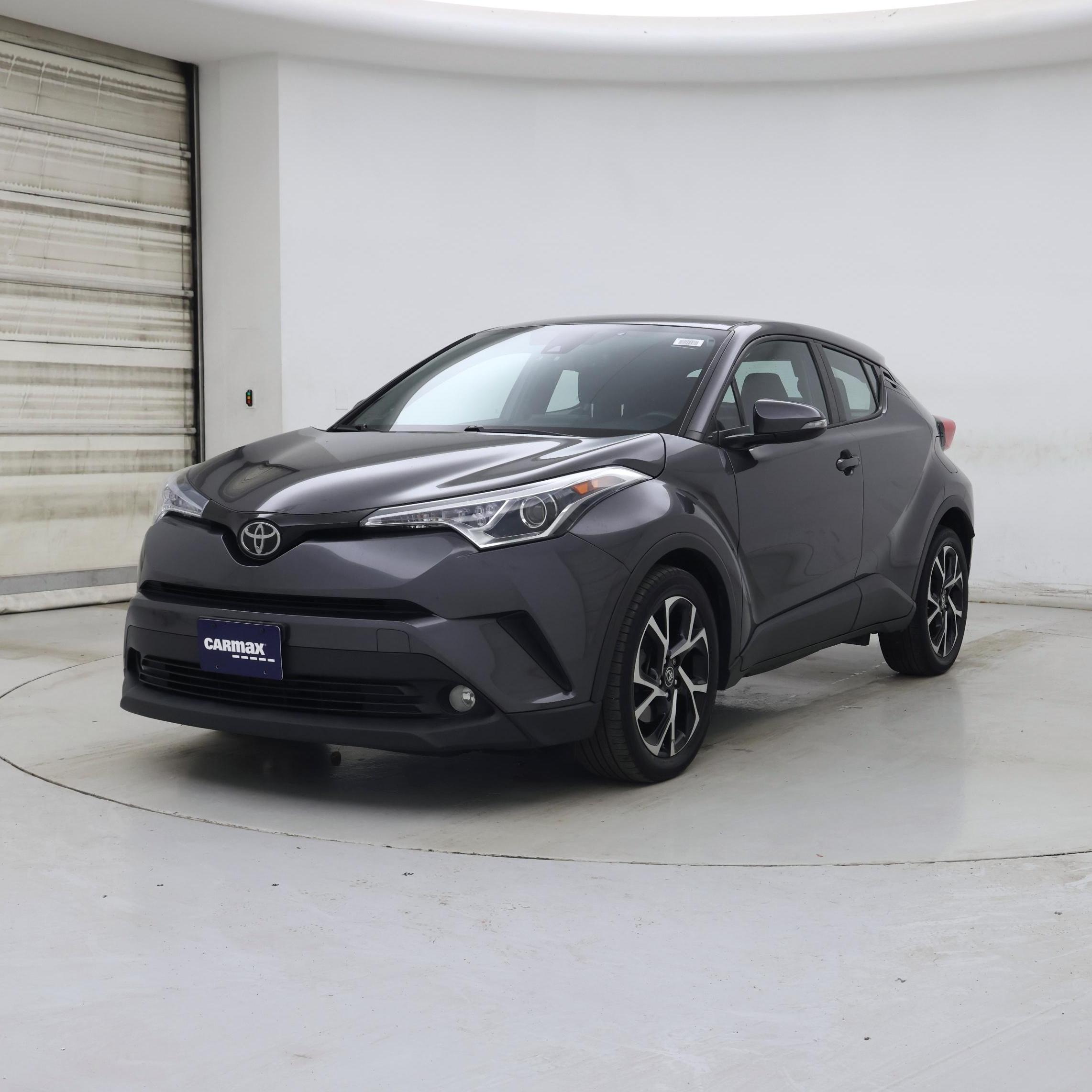 Thumbnail: 2018 Toyota C-HR - 4