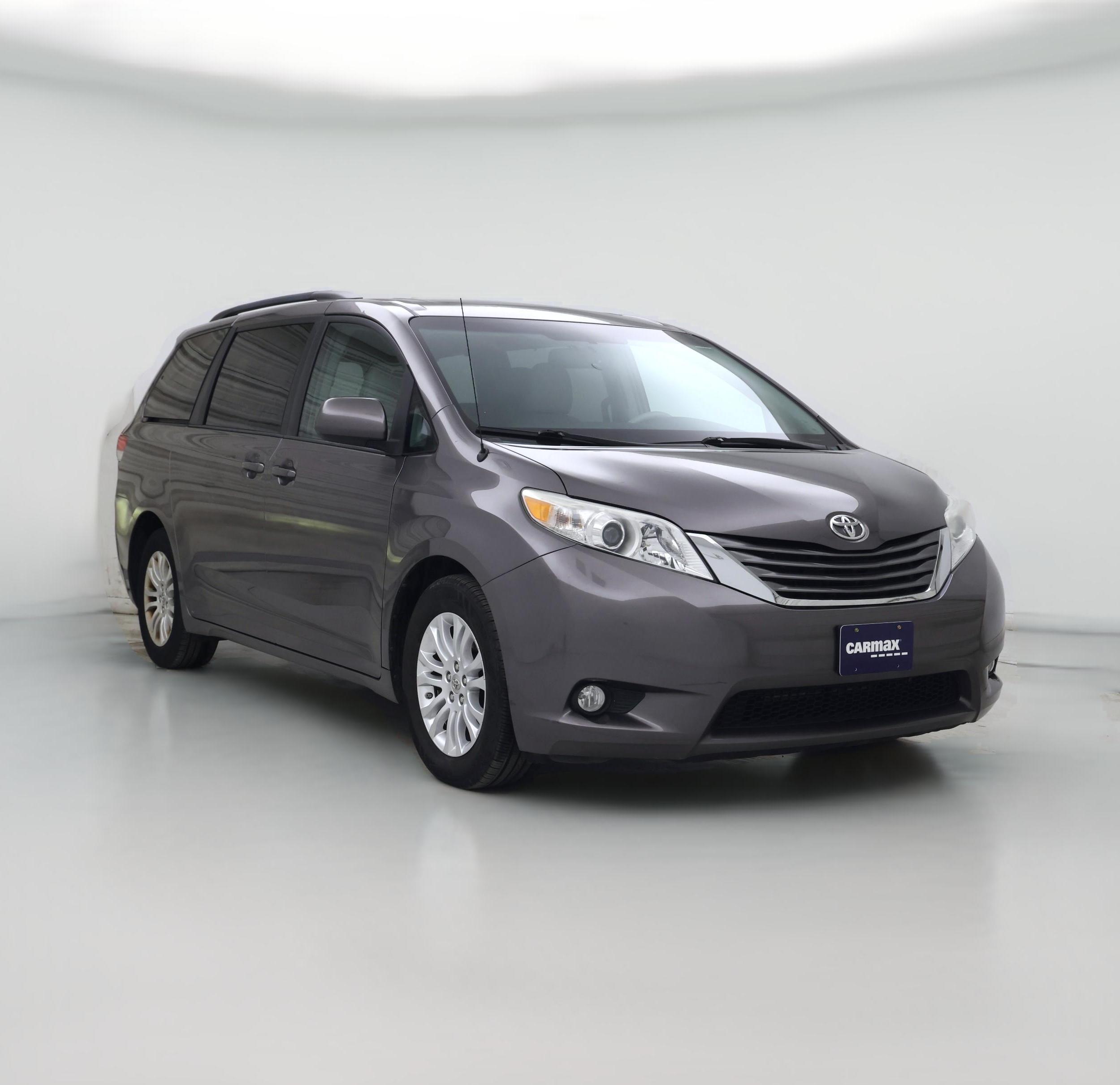 Thumbnail: 2014 Toyota Sienna - 1