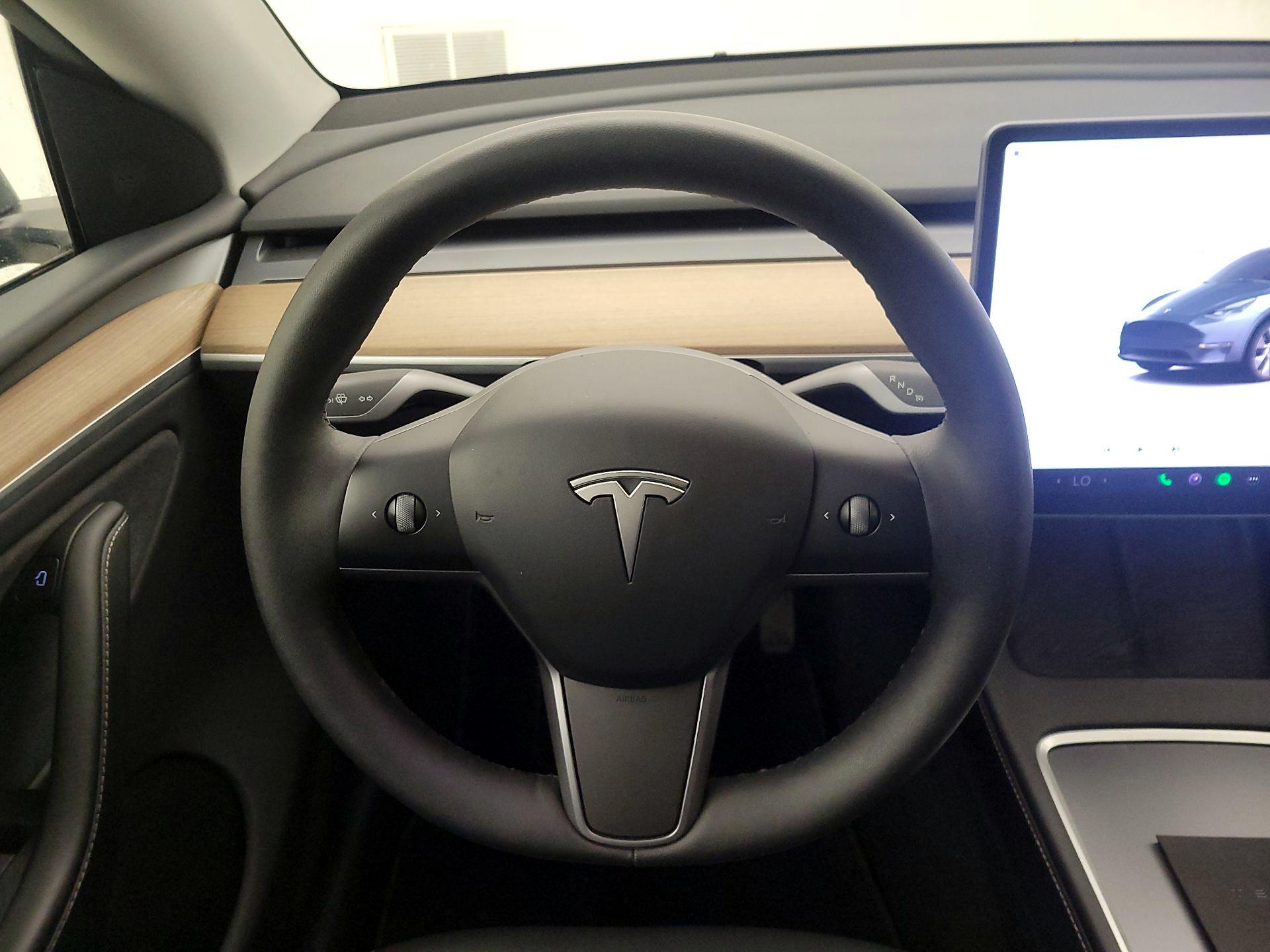 Thumbnail: 2024 Tesla Model Y - 10