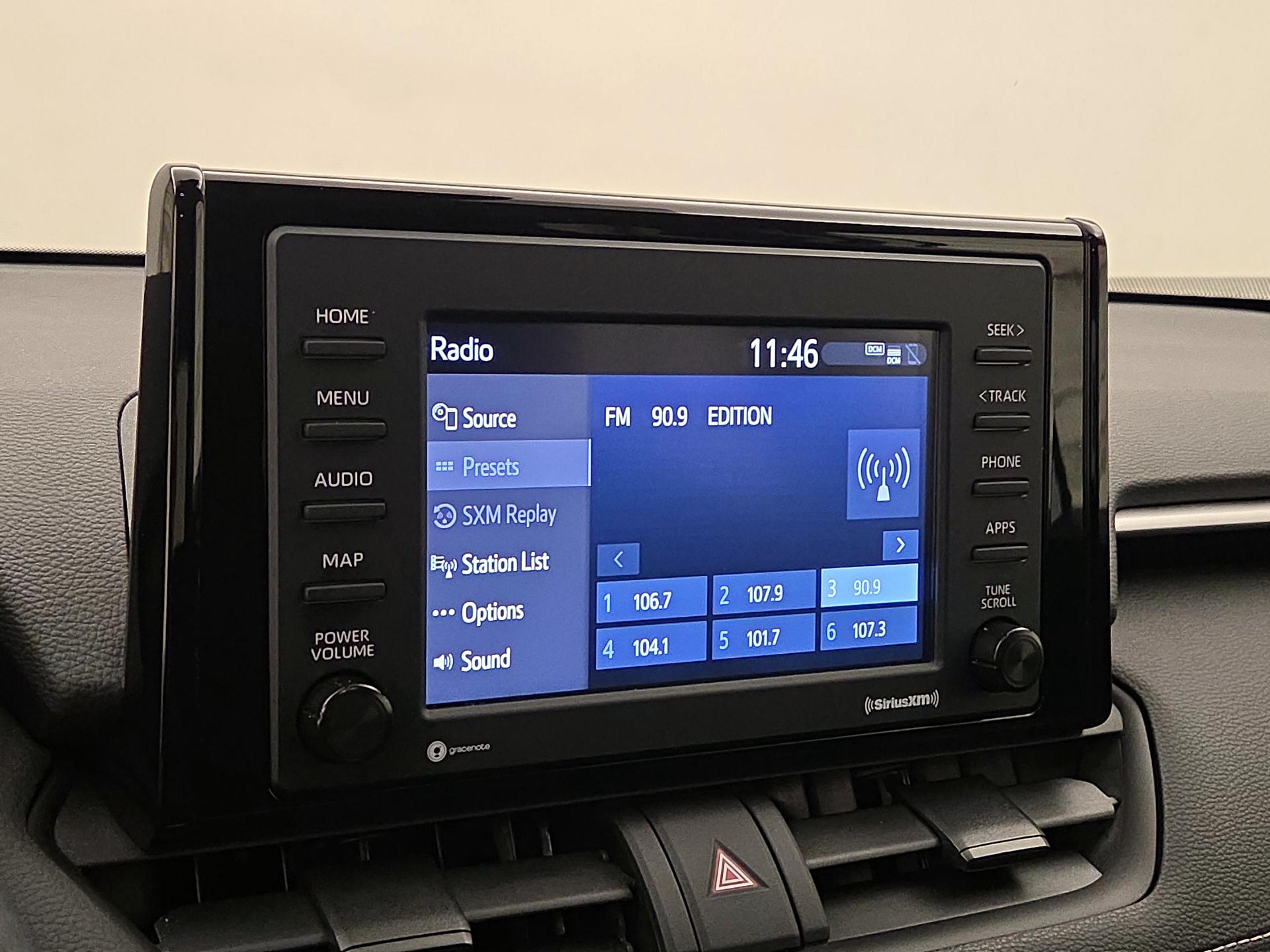 Thumbnail: 2022 Toyota RAV4 - 15