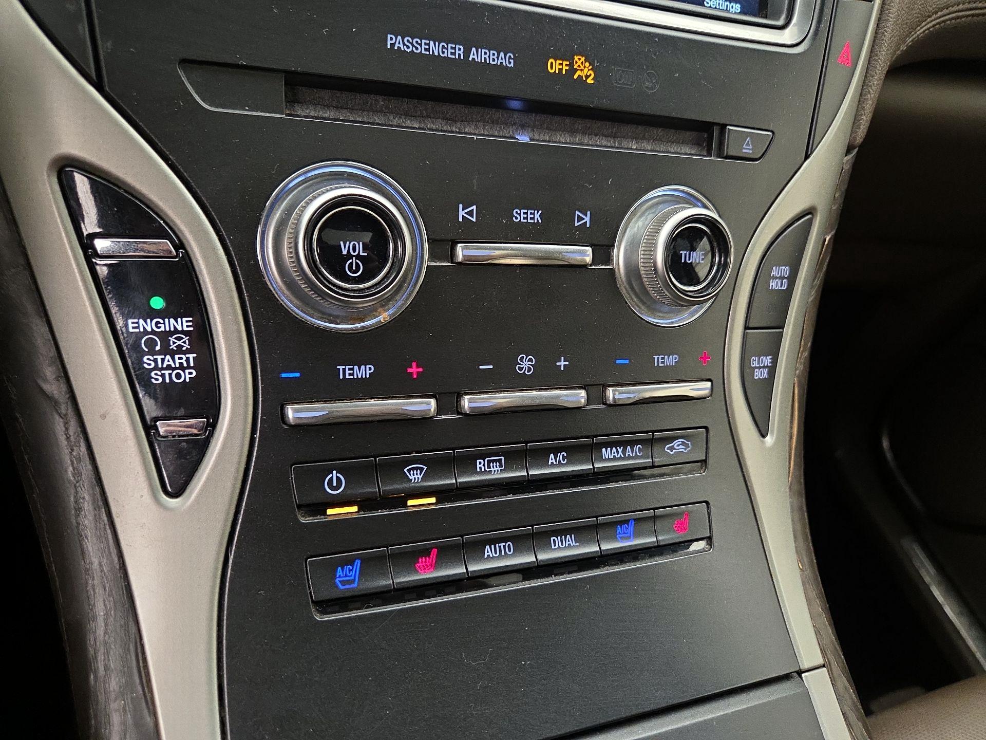 Thumbnail: 2017 Lincoln MKX - 17