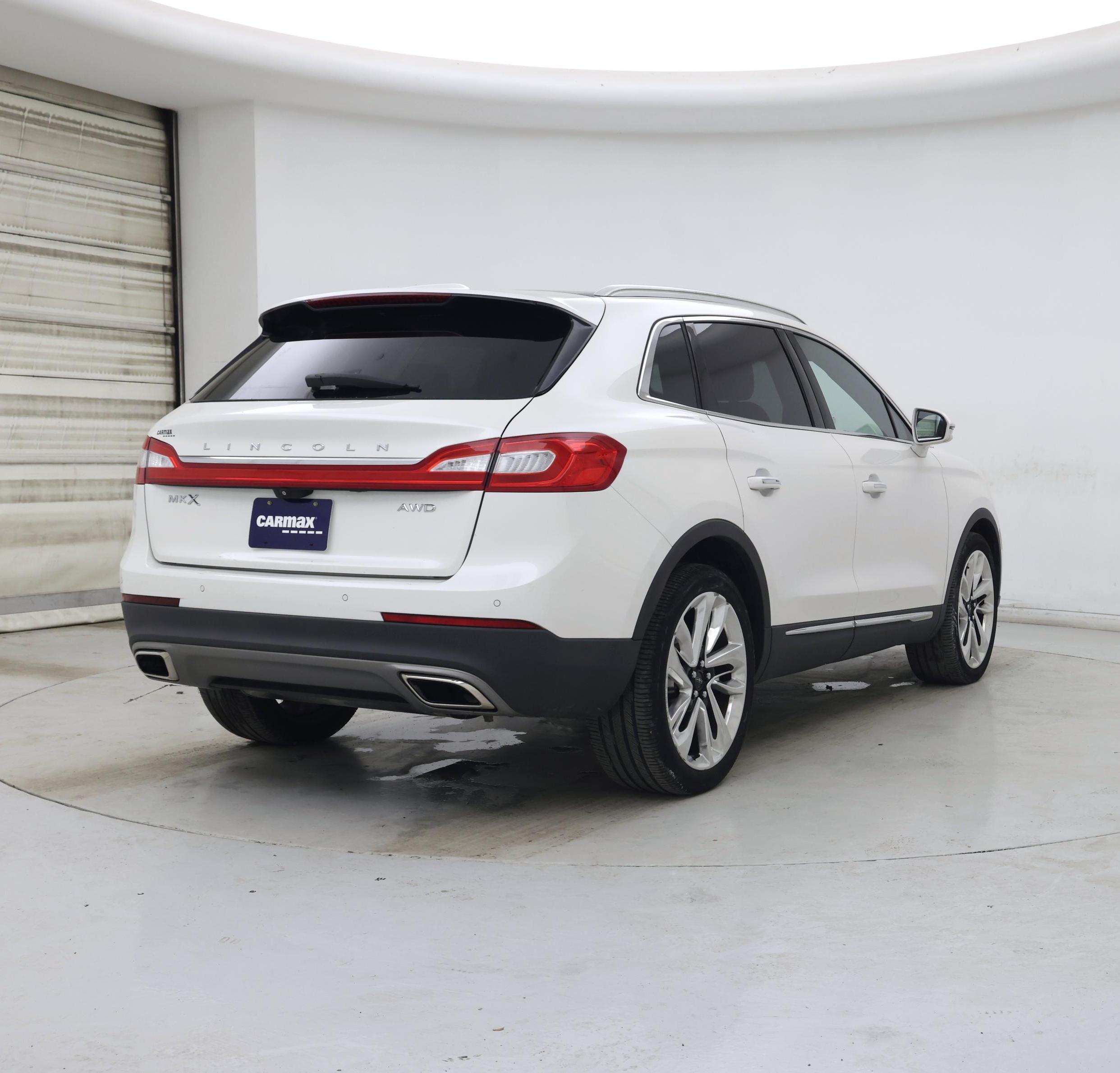 Thumbnail: 2017 Lincoln MKX - 8