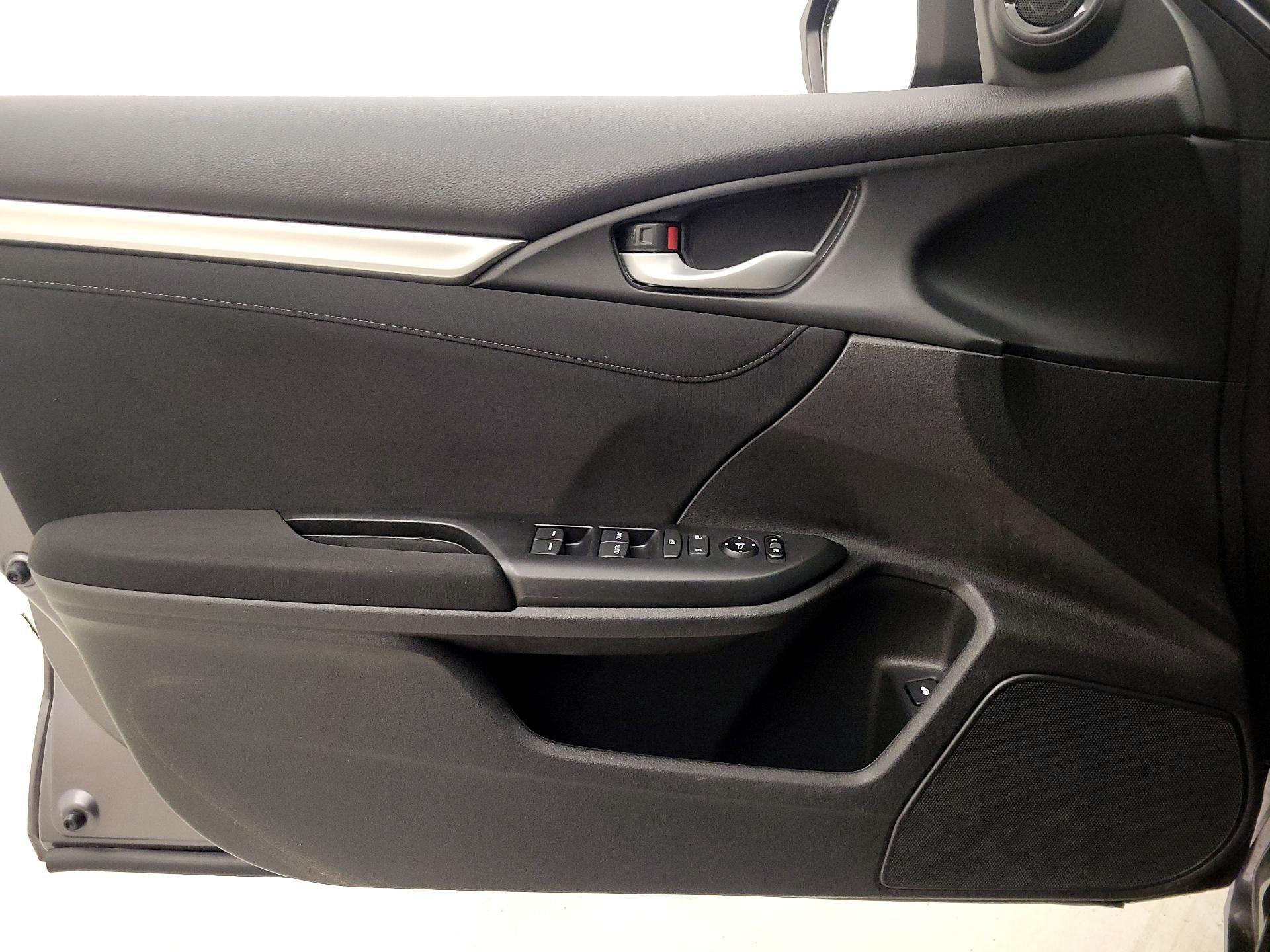 Thumbnail: 2017 Honda Civic - 12