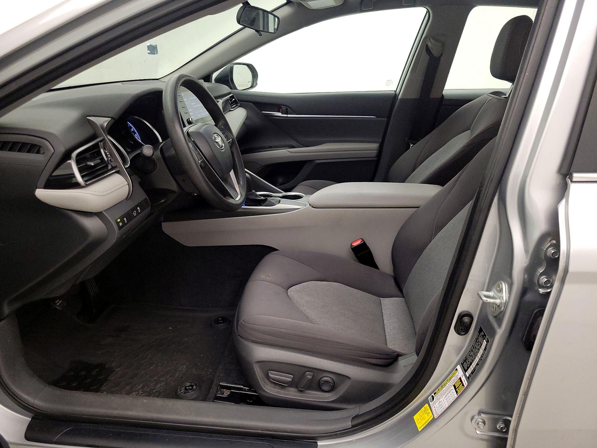 Thumbnail: 2021 Toyota Camry - 11