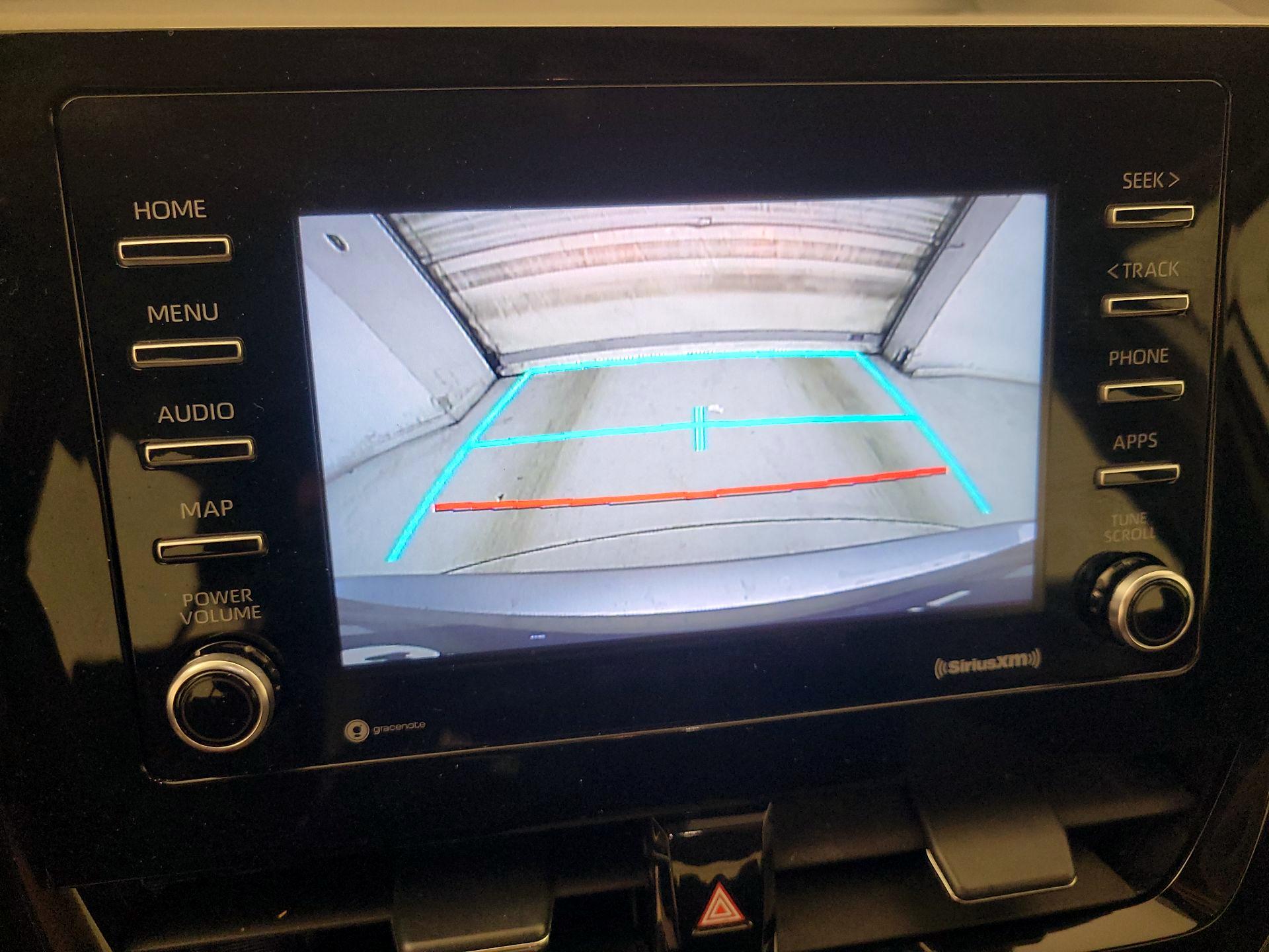 Thumbnail: 2021 Toyota Camry - 14