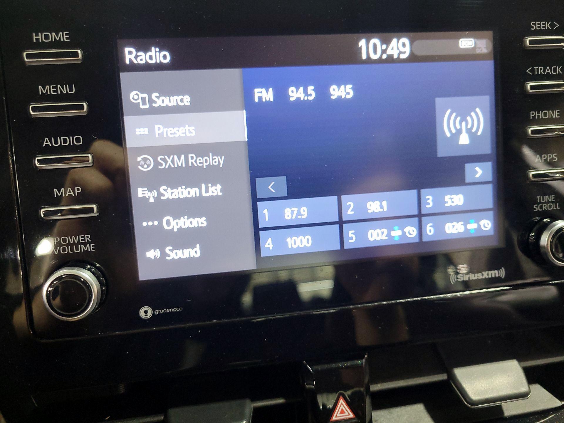Thumbnail: 2021 Toyota Camry - 15