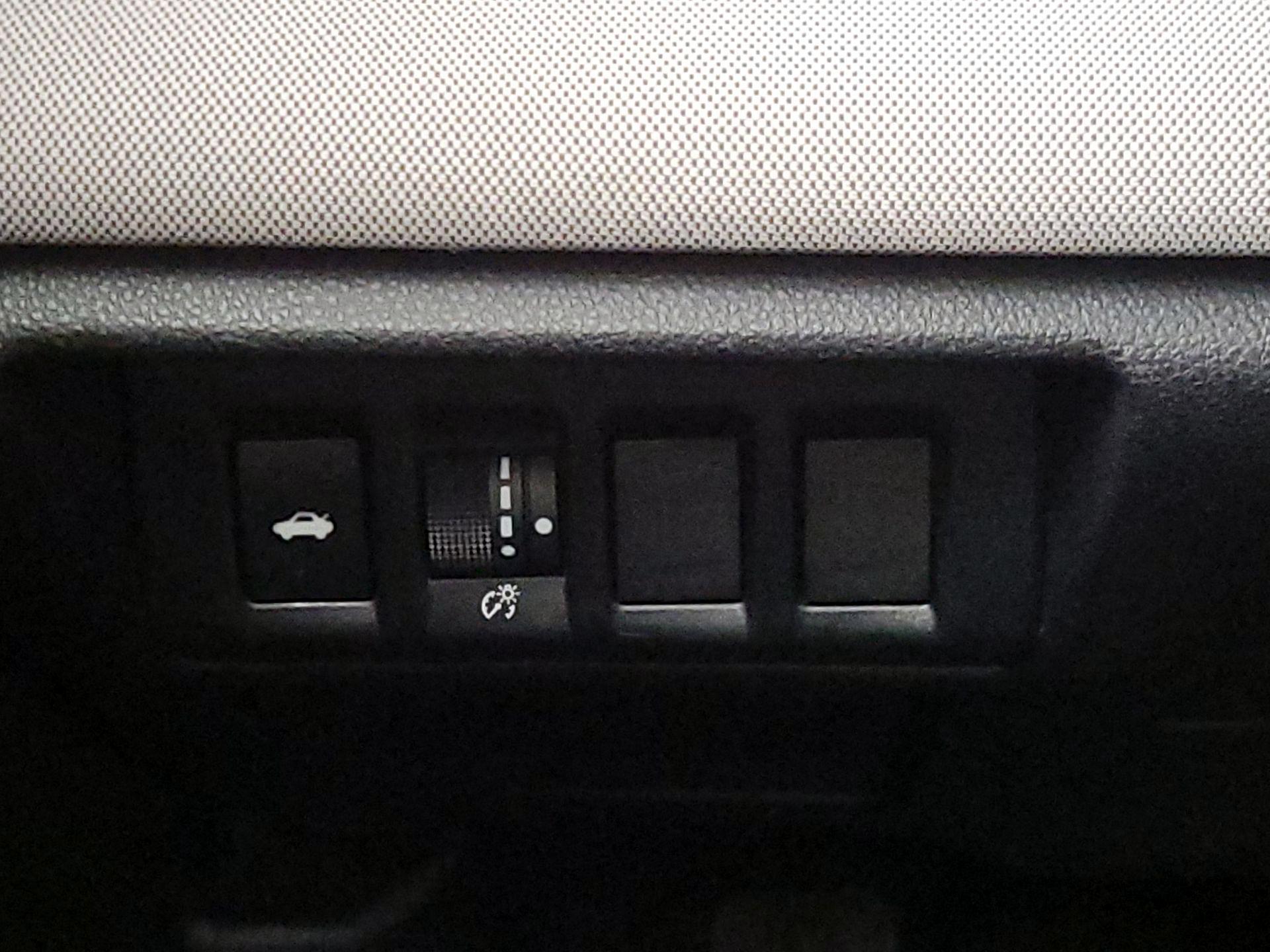 Thumbnail: 2021 Subaru Legacy - 13