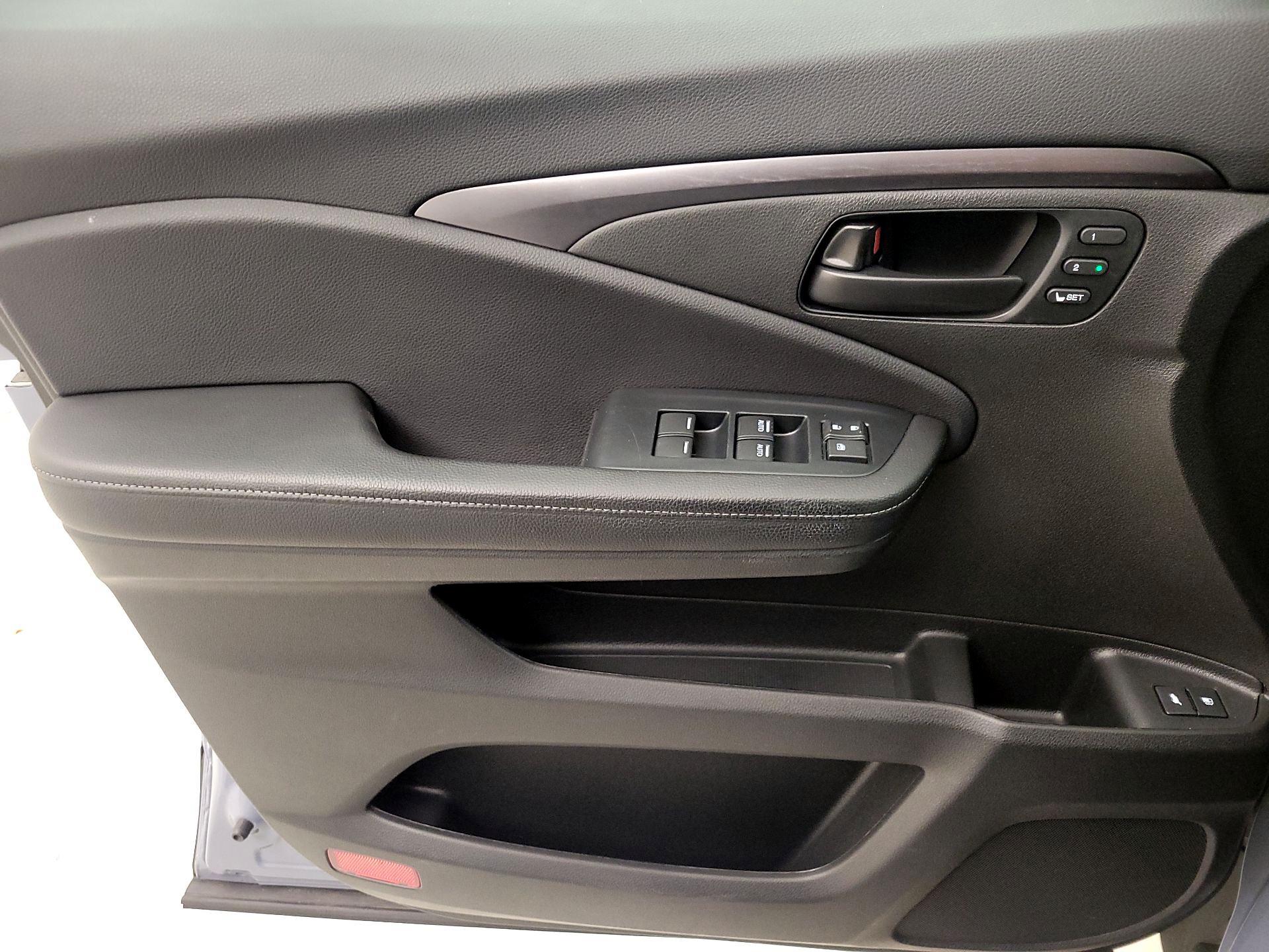 Thumbnail: 2022 Honda Passport - 12