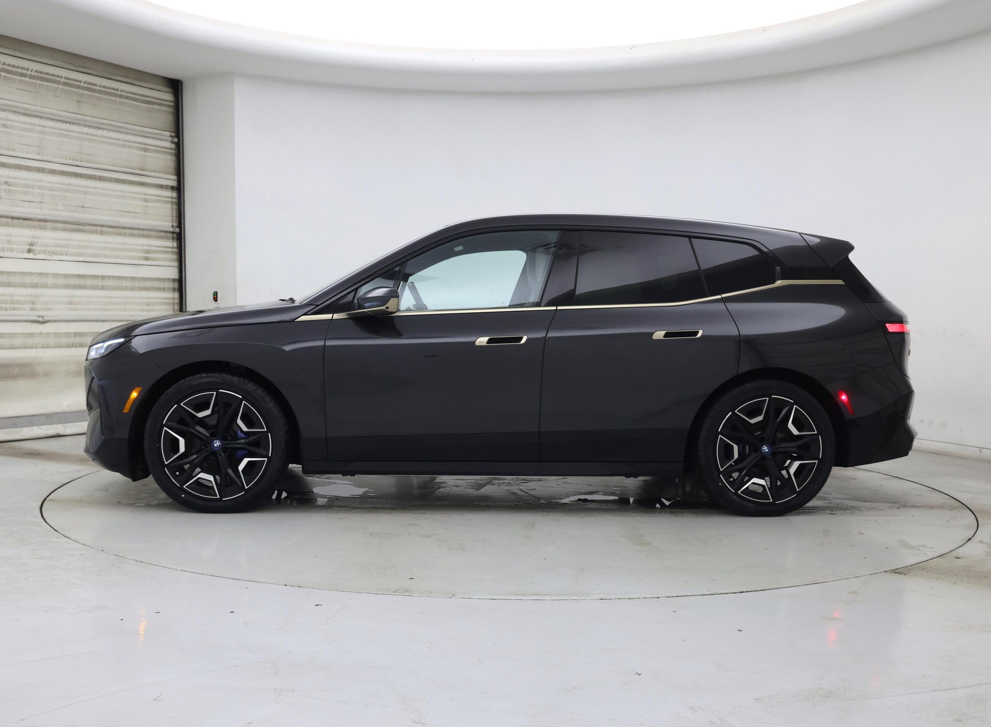 Thumbnail: 2022 BMW iX - 3