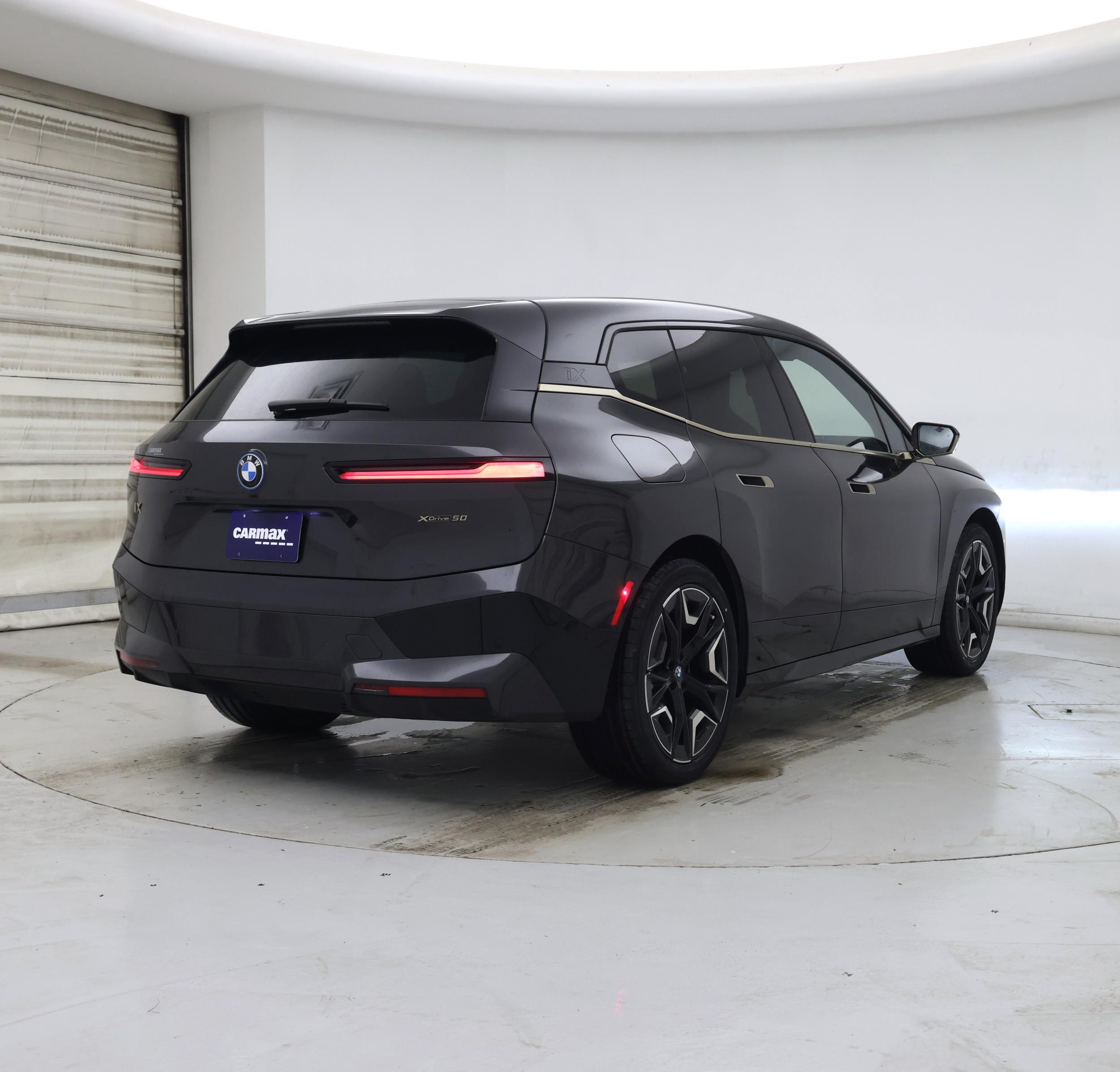 Thumbnail: 2022 BMW iX - 8