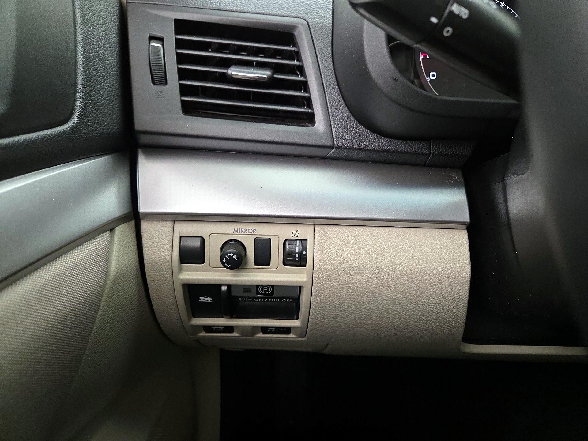 Thumbnail: 2014 Subaru Legacy - 13