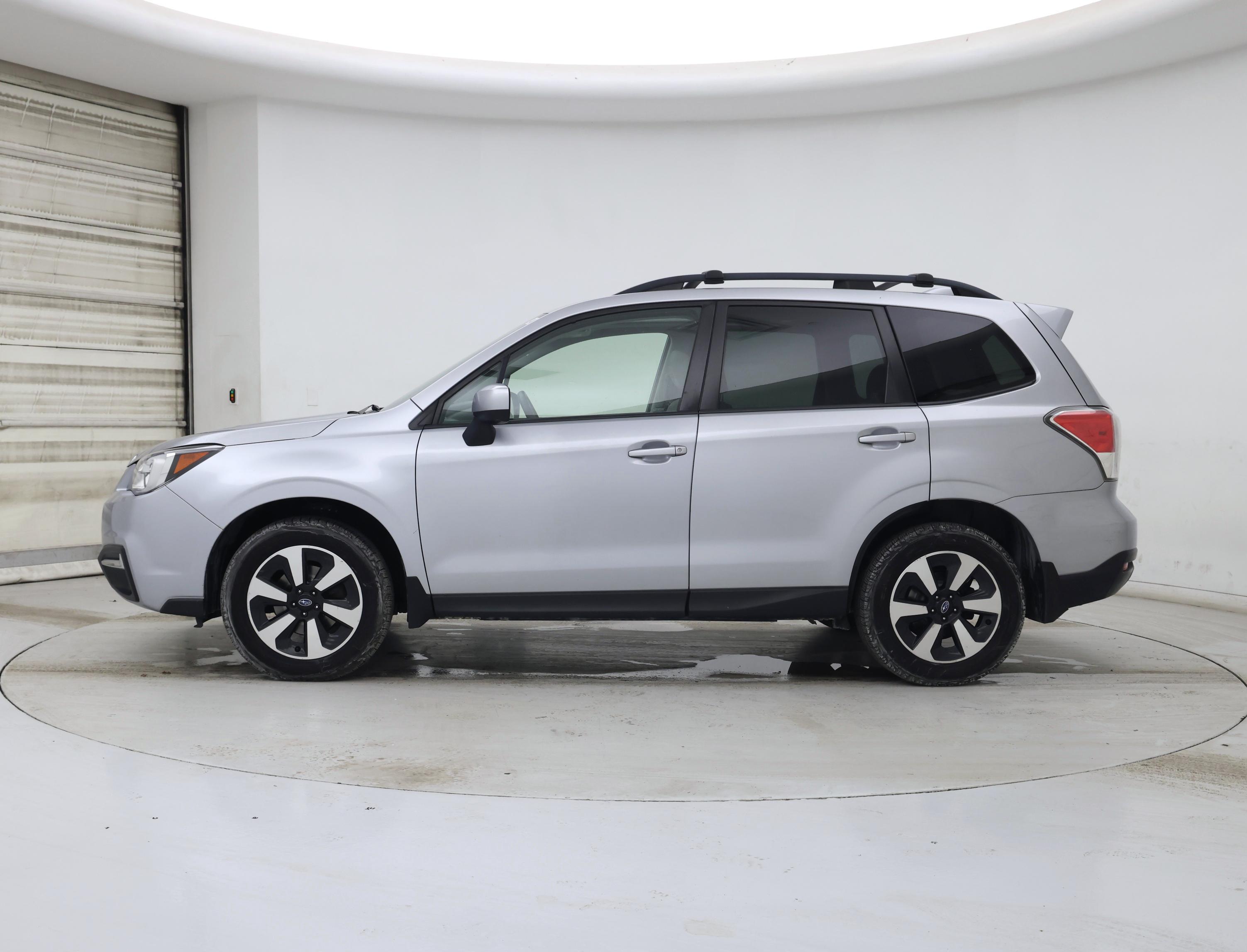 Thumbnail: 2018 Subaru Forester - 3