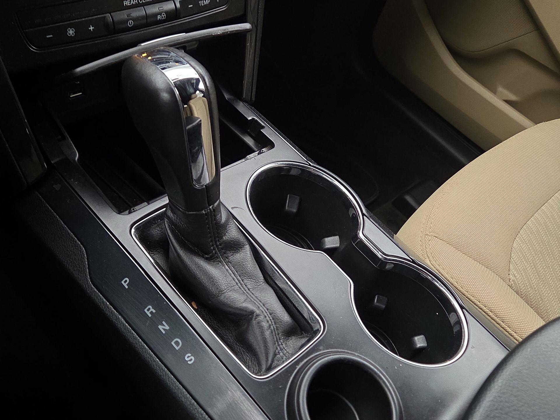 Thumbnail: 2017 Ford Explorer - 17