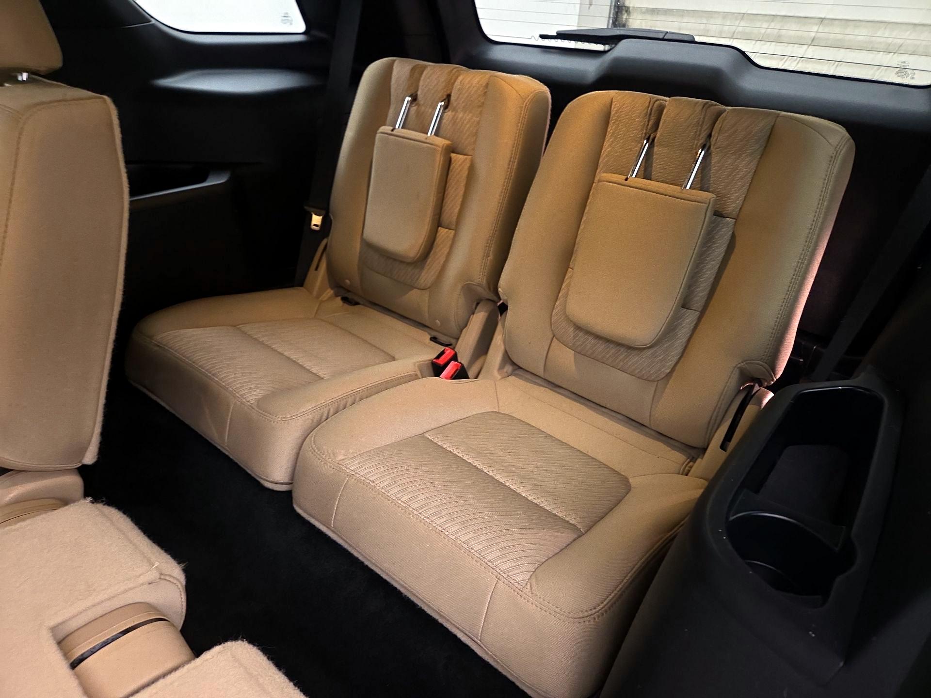 Thumbnail: 2017 Ford Explorer - 20