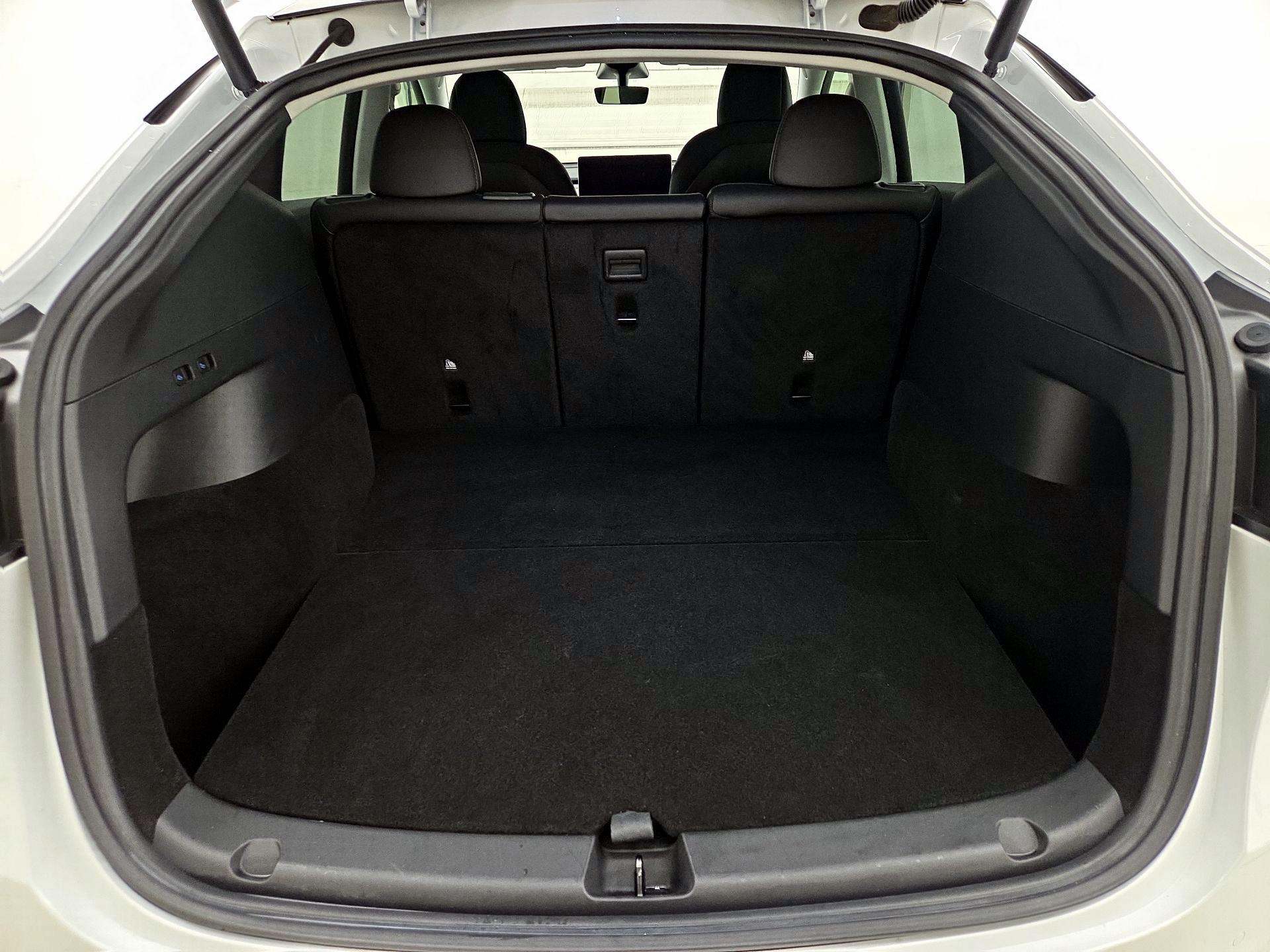 Thumbnail: 2022 Tesla Model Y - 20