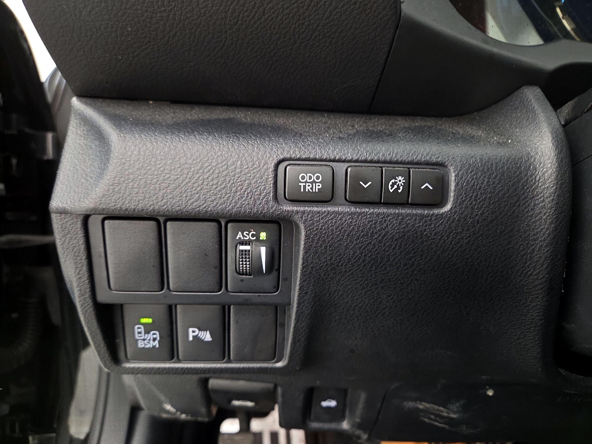 Thumbnail: 2017 Lexus RC - 13