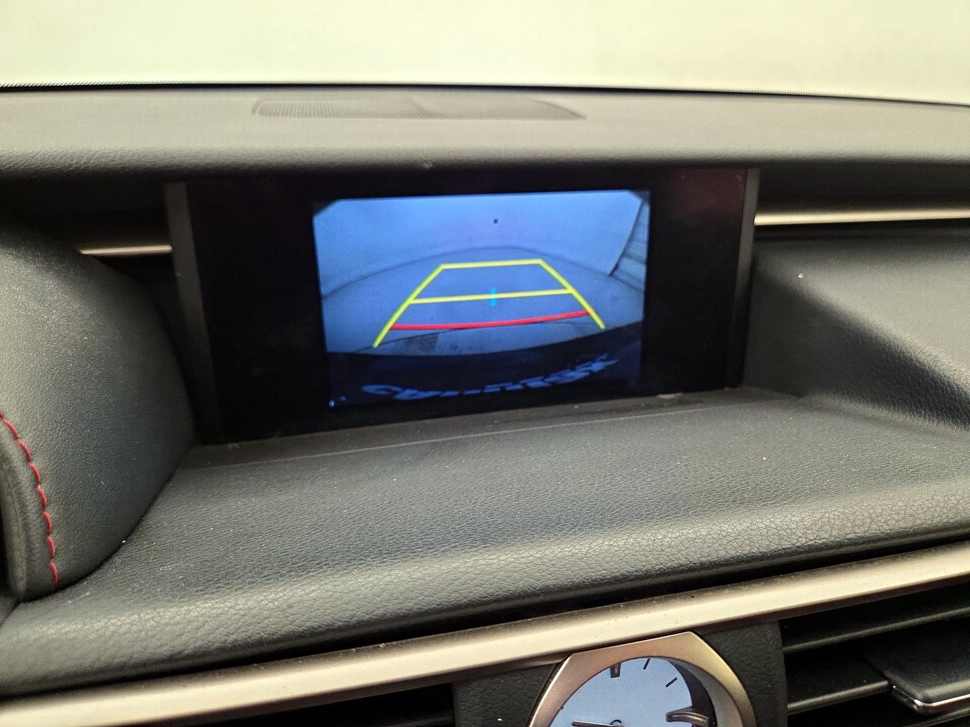 Thumbnail: 2017 Lexus RC - 14