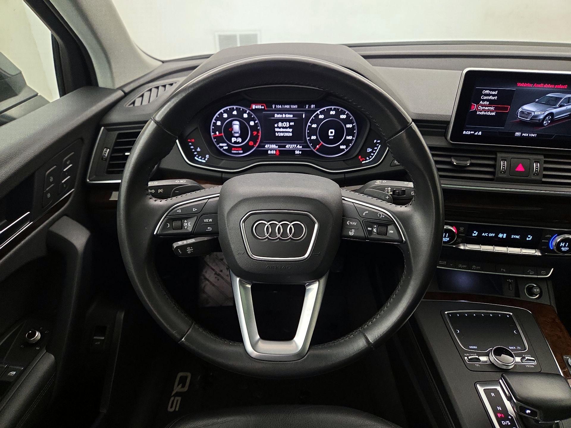 Thumbnail: 2020 Audi Q5 - 10