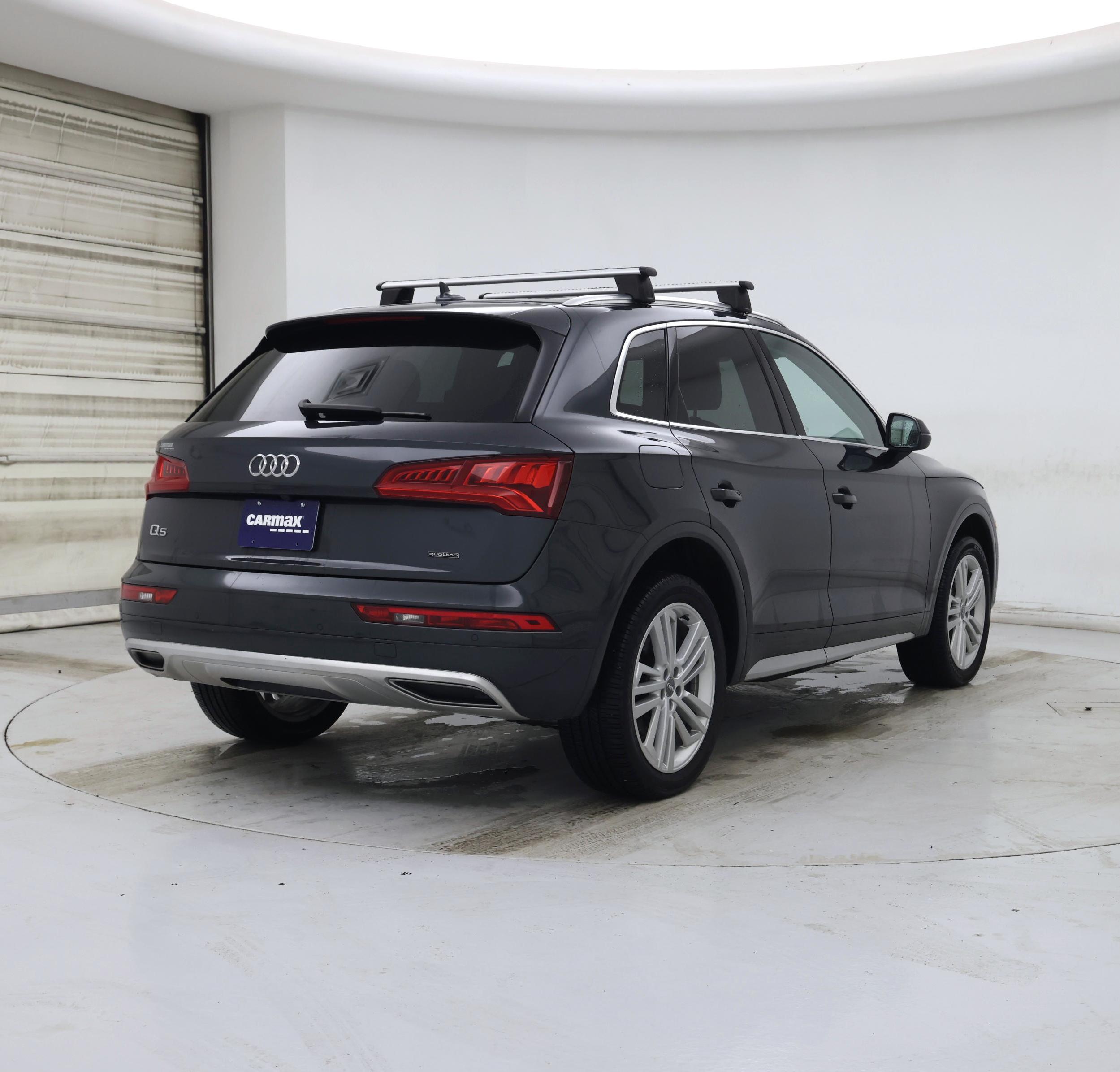 Thumbnail: 2020 Audi Q5 - 8