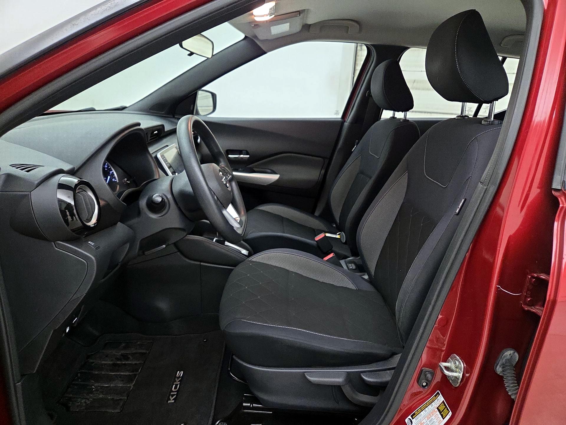 Thumbnail: 2019 Nissan Kicks - 11