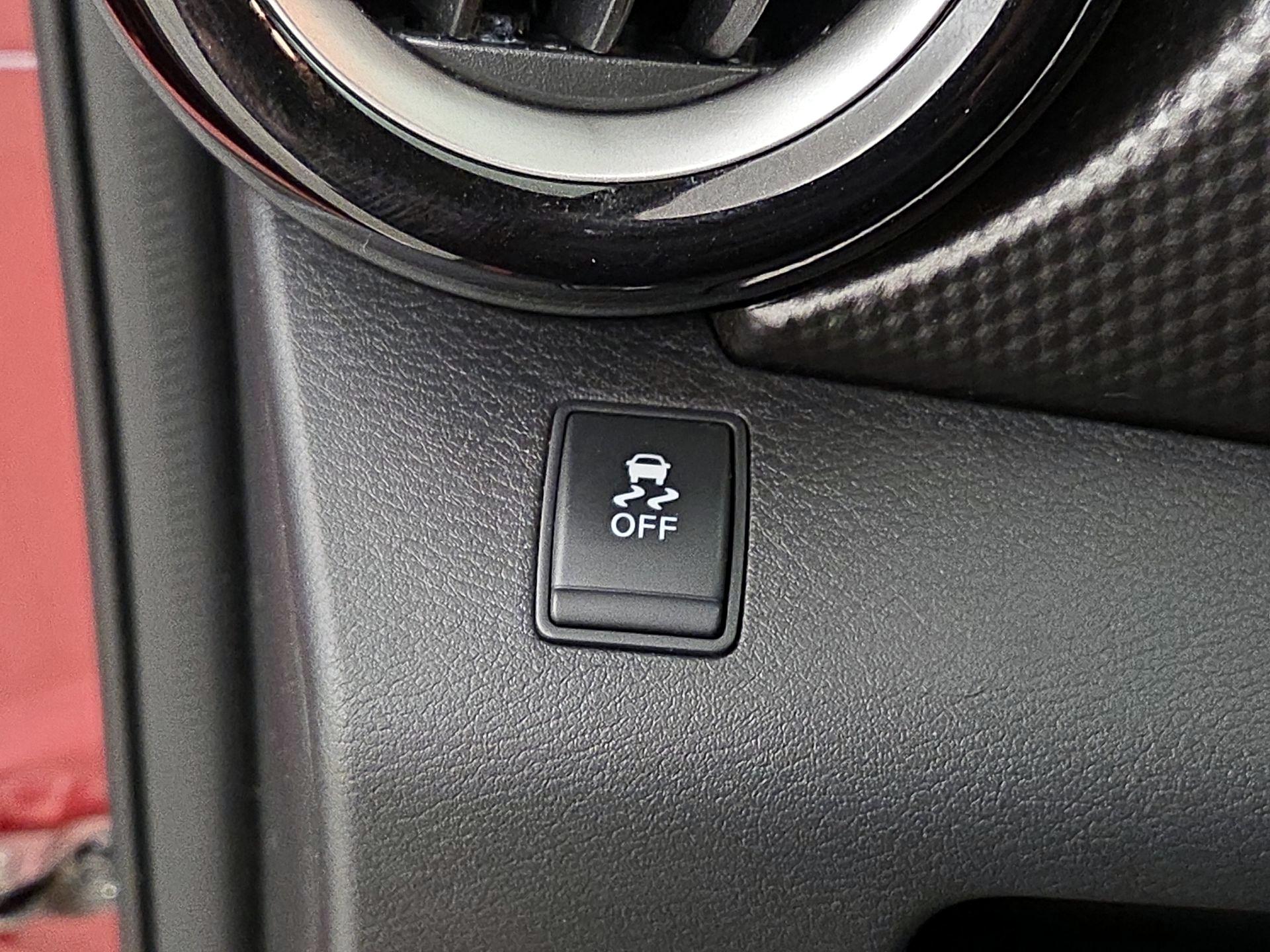 Thumbnail: 2019 Nissan Kicks - 13