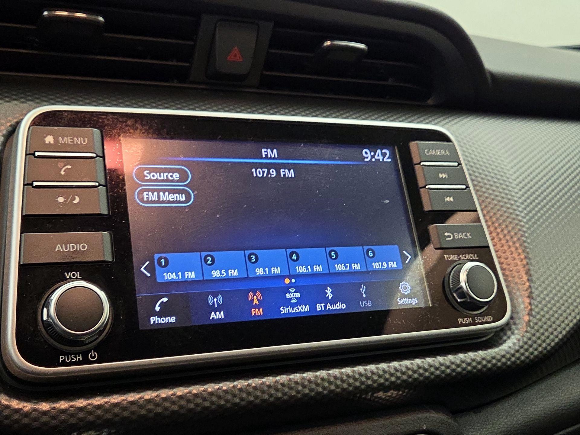 Thumbnail: 2019 Nissan Kicks - 15