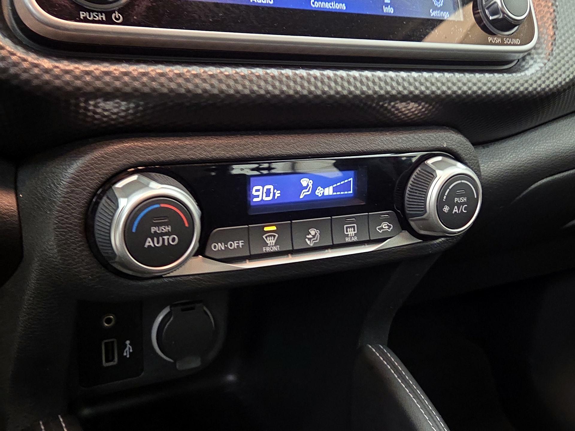 Thumbnail: 2019 Nissan Kicks - 16