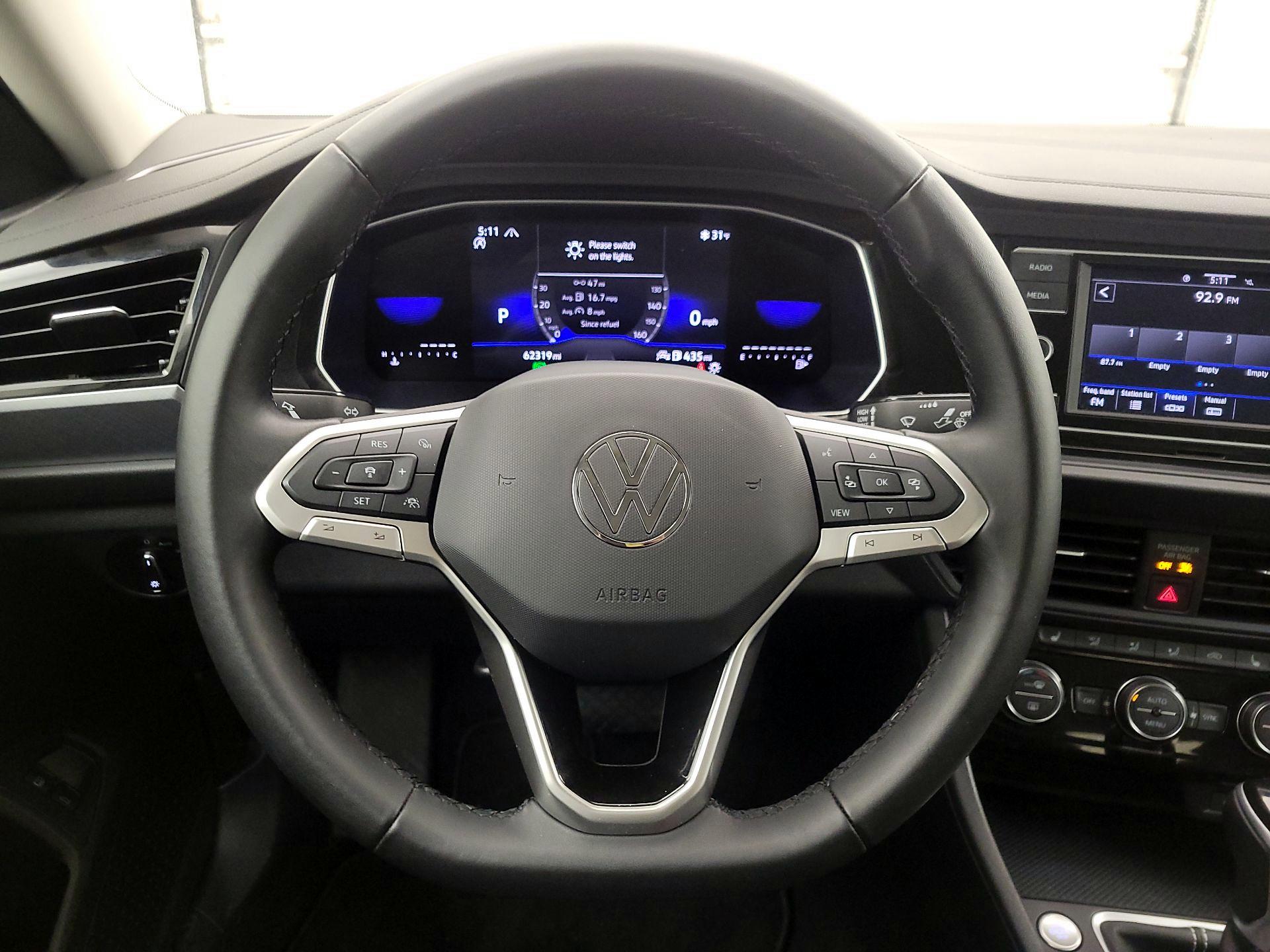 Thumbnail: 2024 Volkswagen Jetta - 10