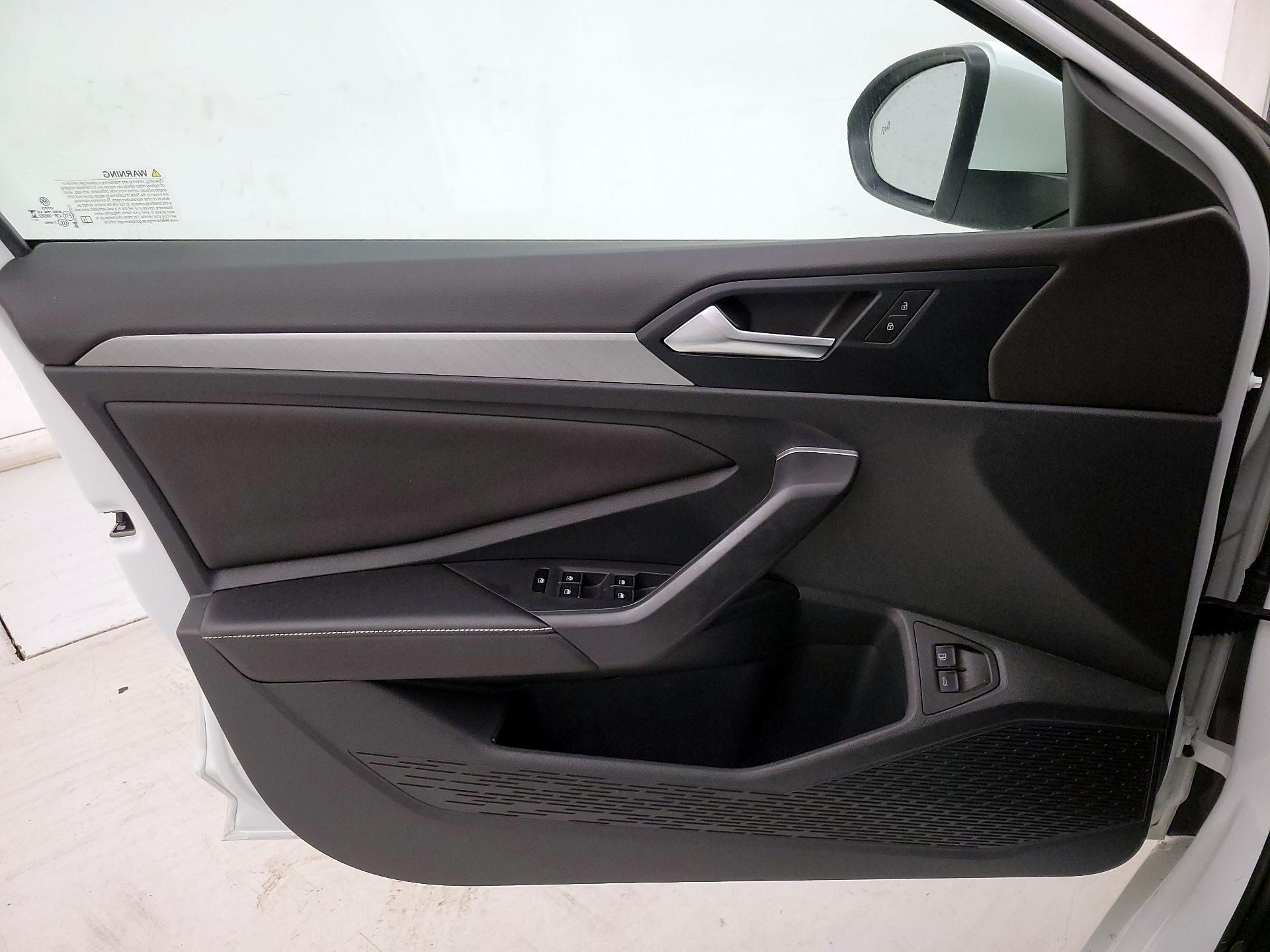 Thumbnail: 2024 Volkswagen Jetta - 12