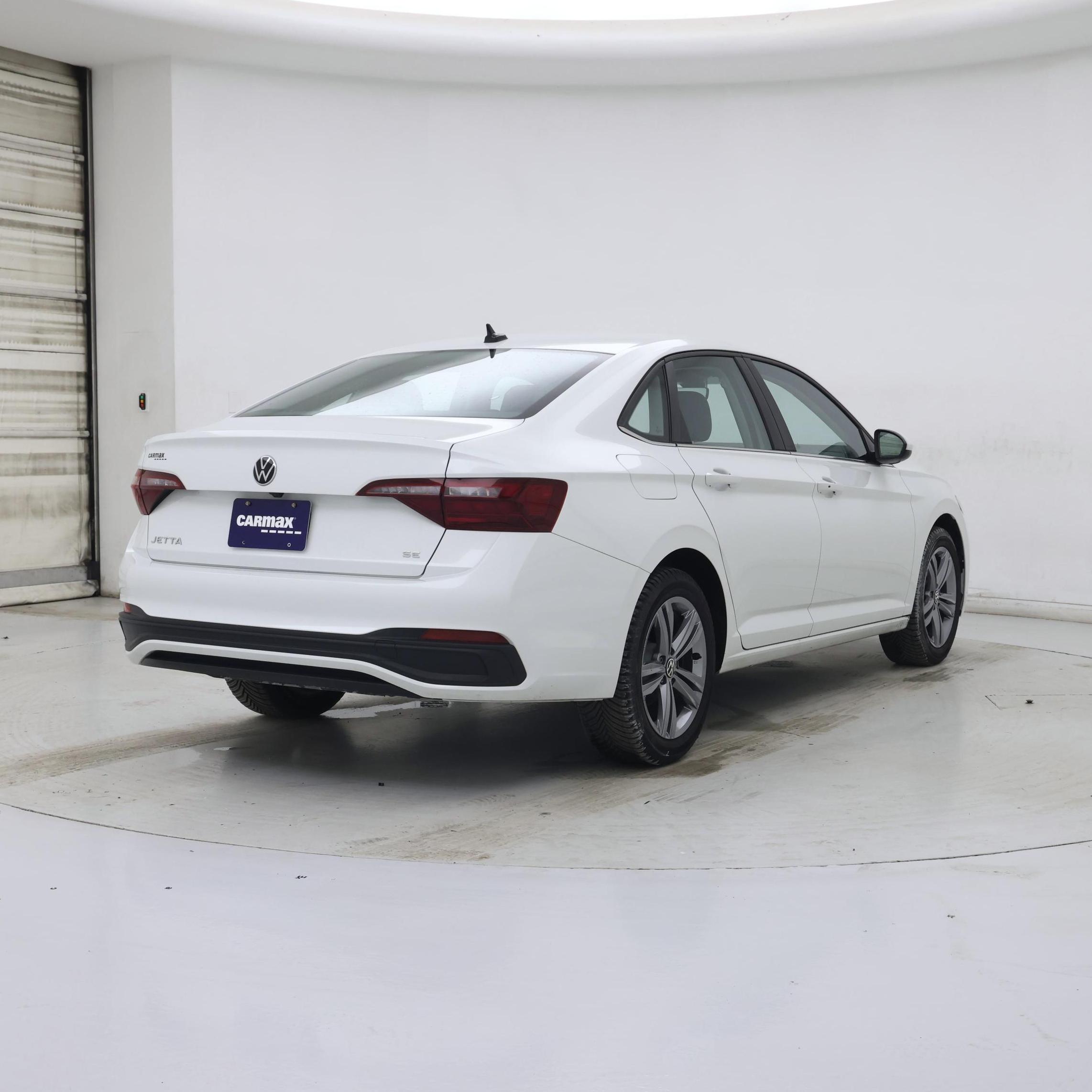 Thumbnail: 2024 Volkswagen Jetta - 8