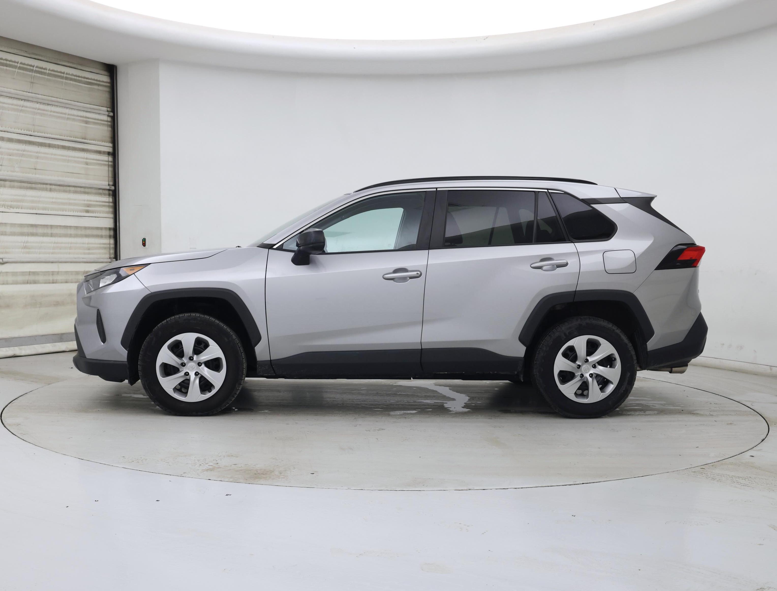 Thumbnail: 2020 Toyota RAV4 - 3