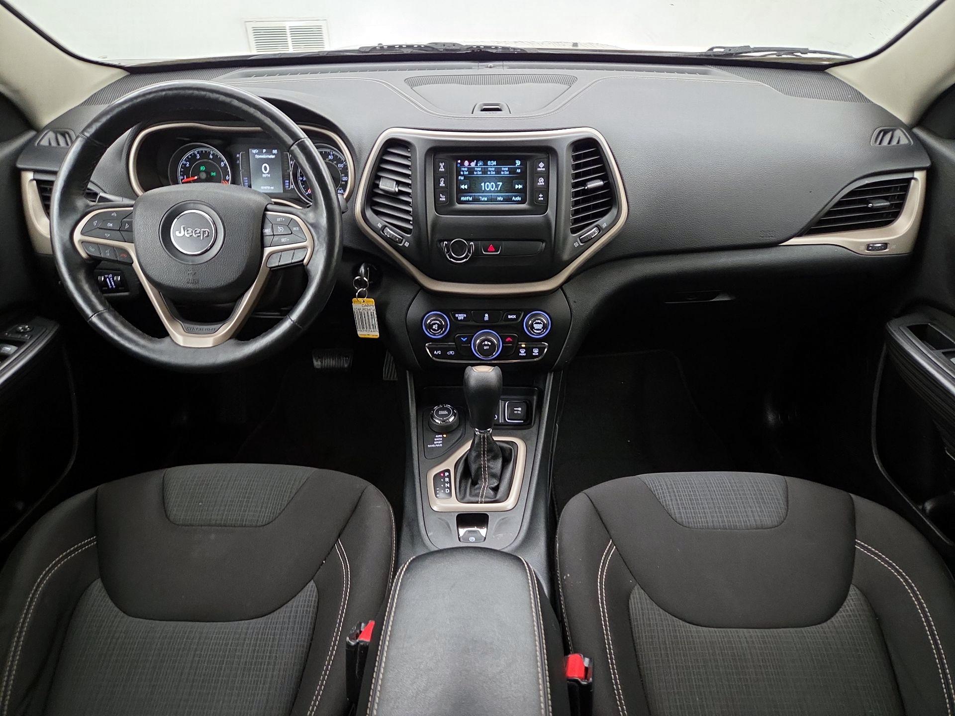 Thumbnail: 2015 Jeep Cherokee - 9