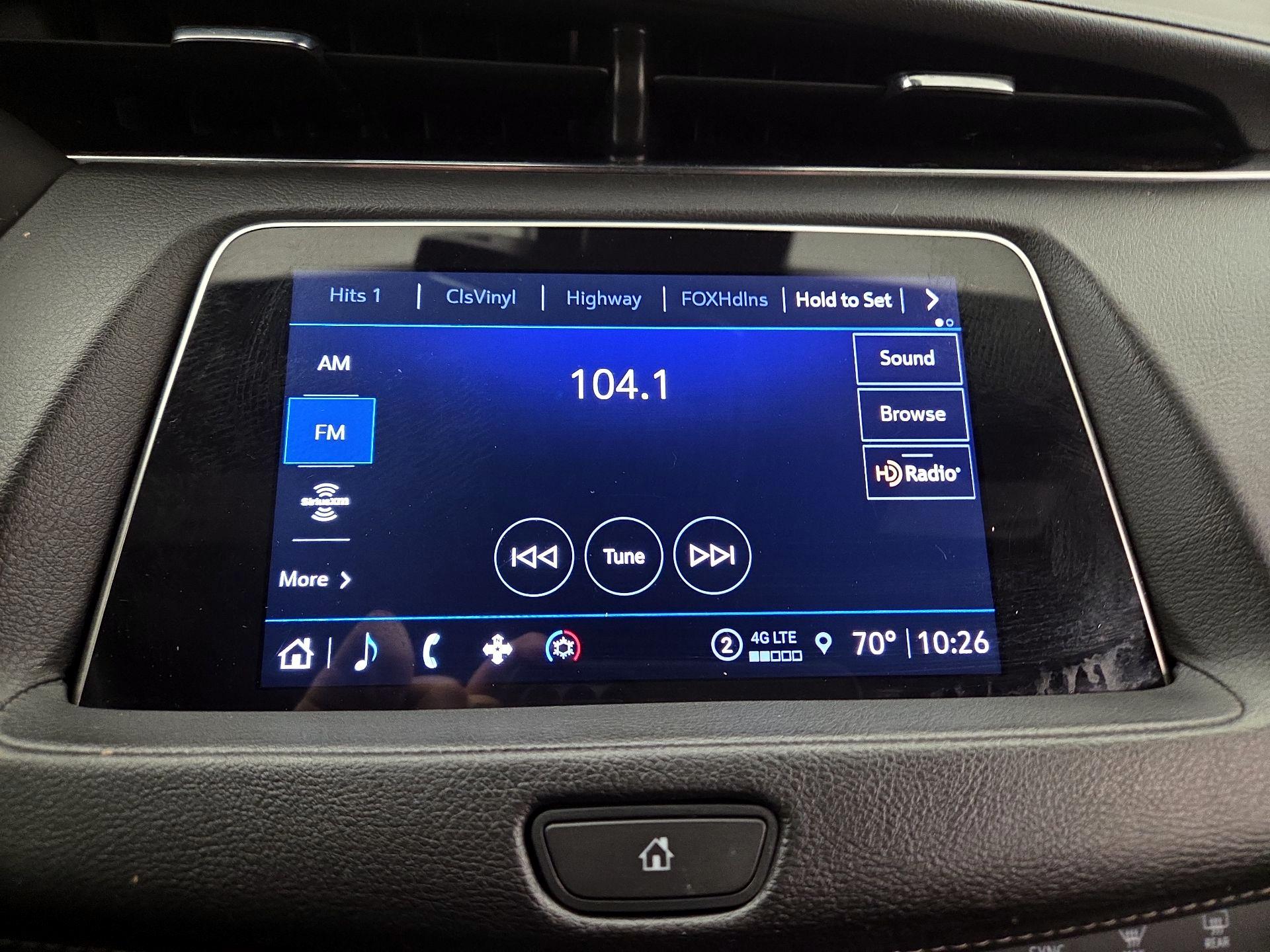 Thumbnail: 2023 Cadillac XT4 - 15