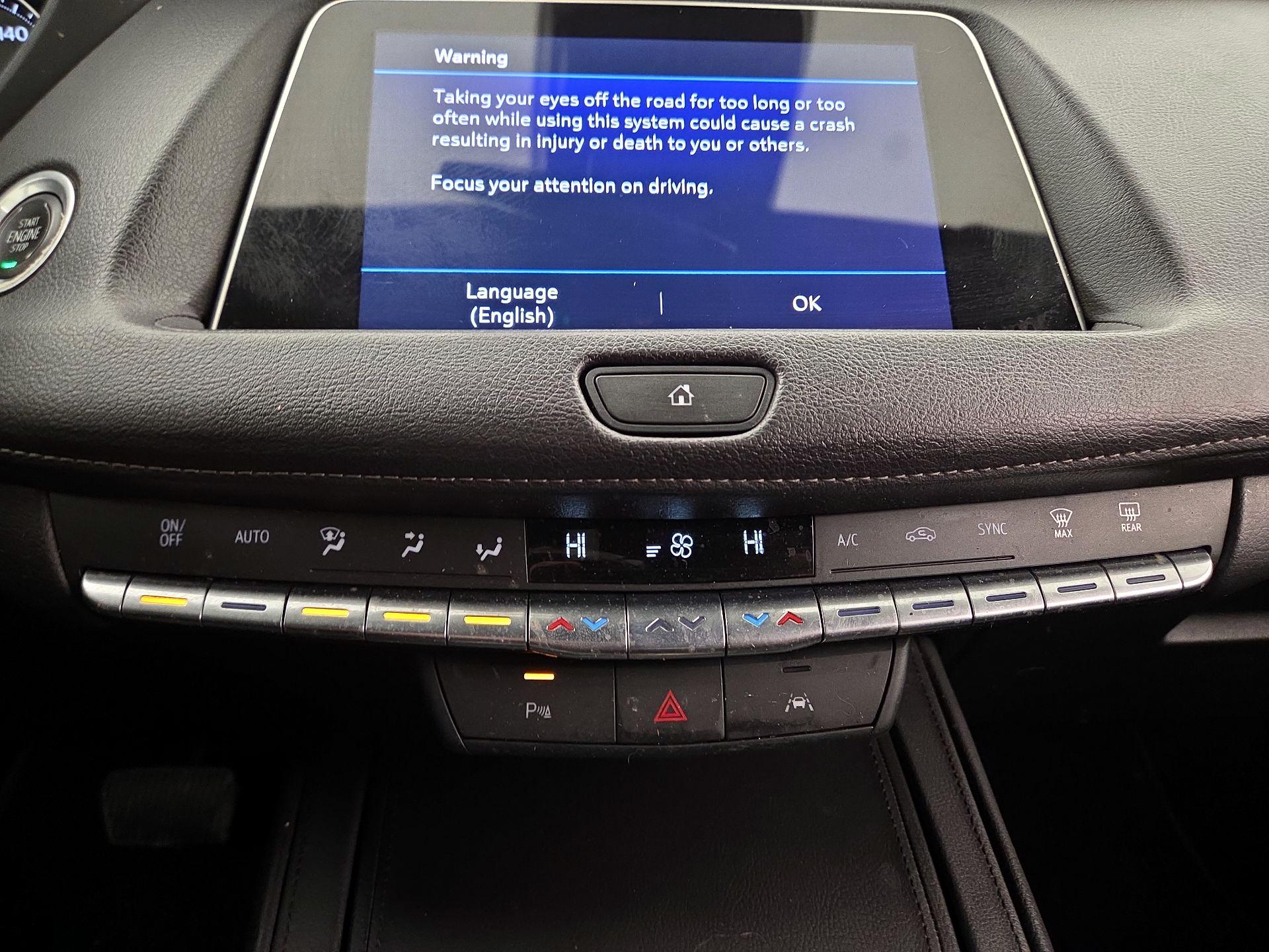 Thumbnail: 2023 Cadillac XT4 - 16