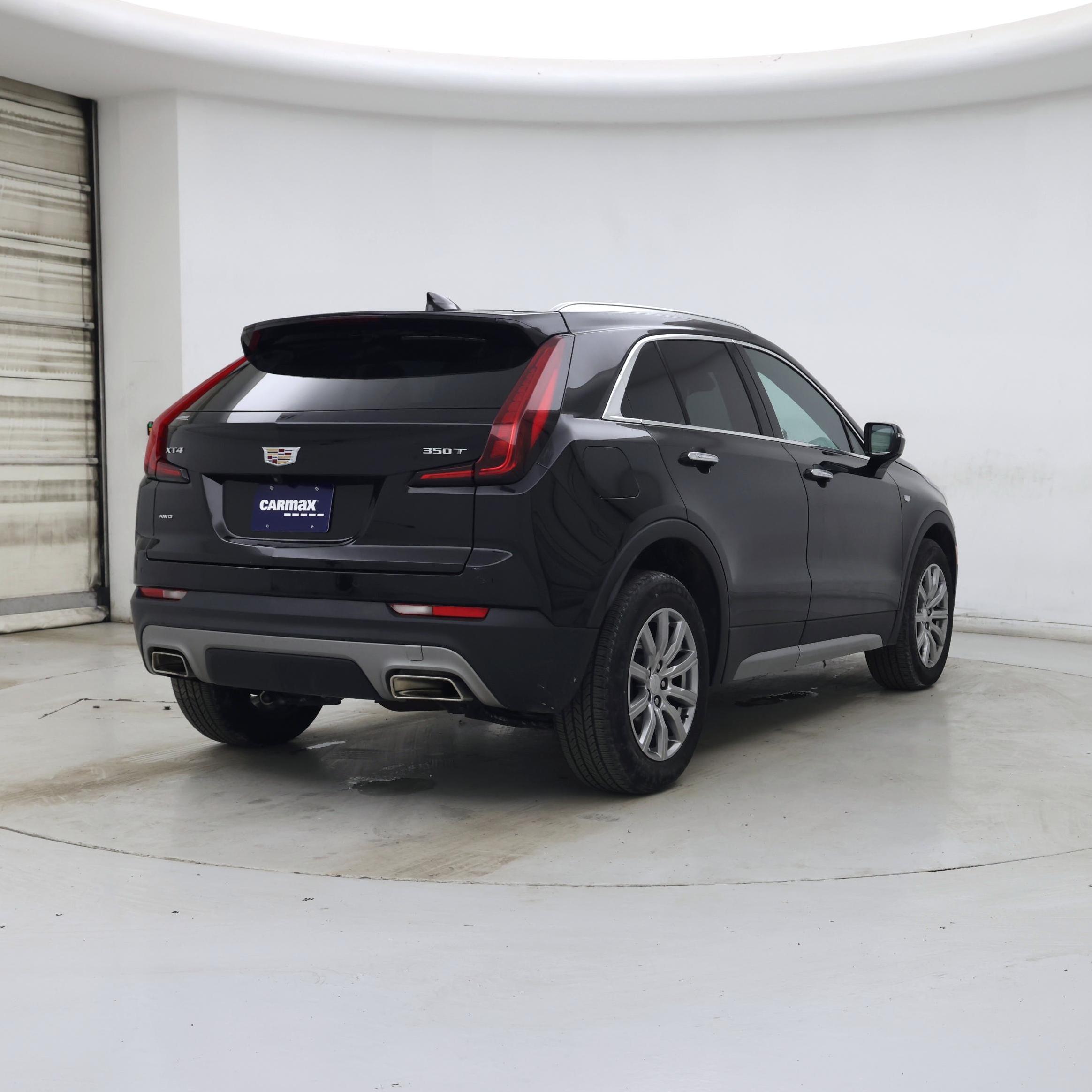 Thumbnail: 2023 Cadillac XT4 - 8