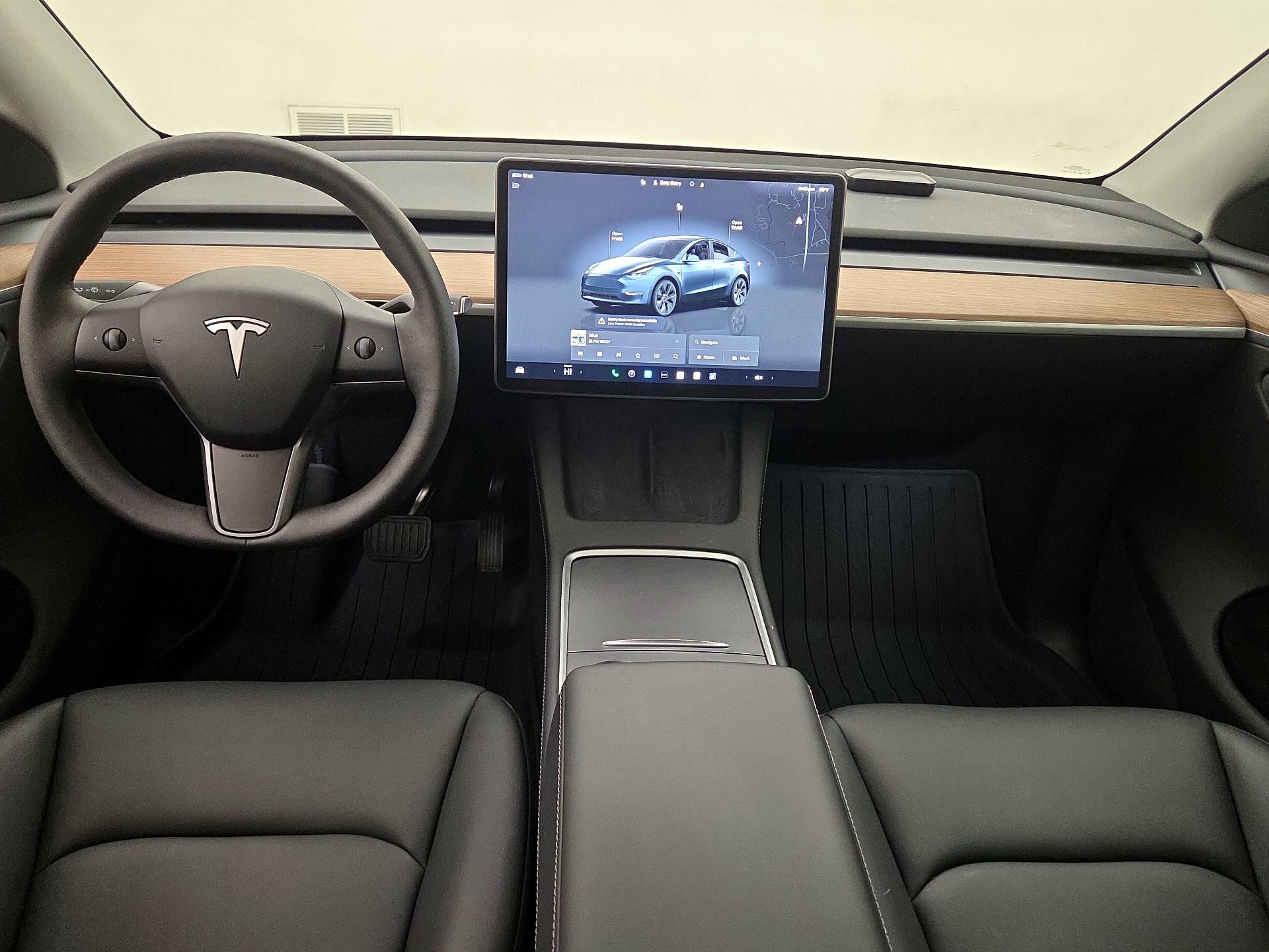 Thumbnail: 2025 Tesla Model Y - 9