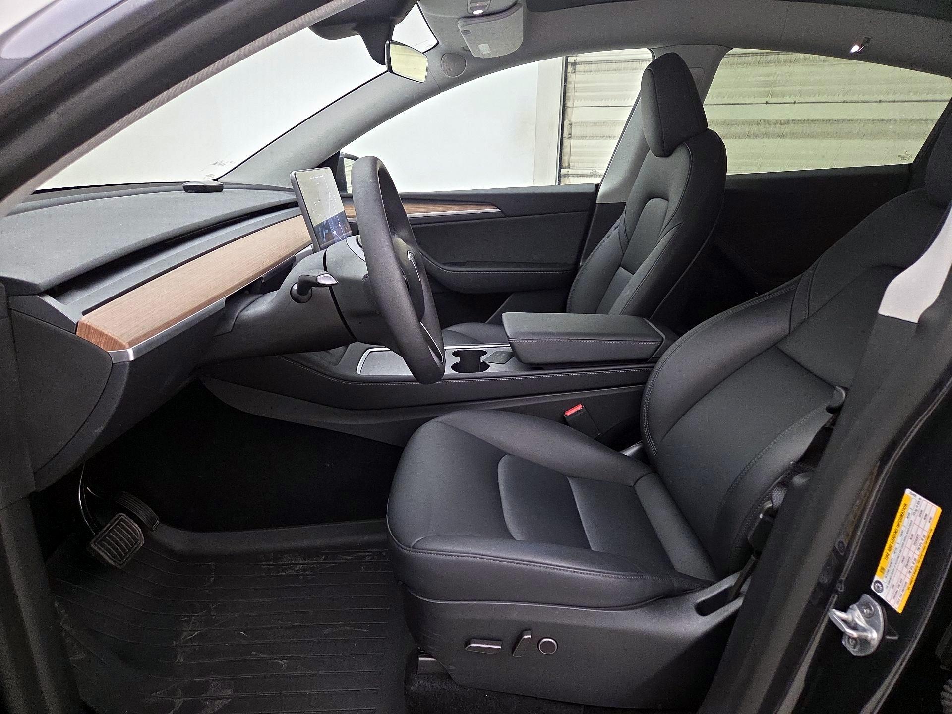 Thumbnail: 2025 Tesla Model Y - 11