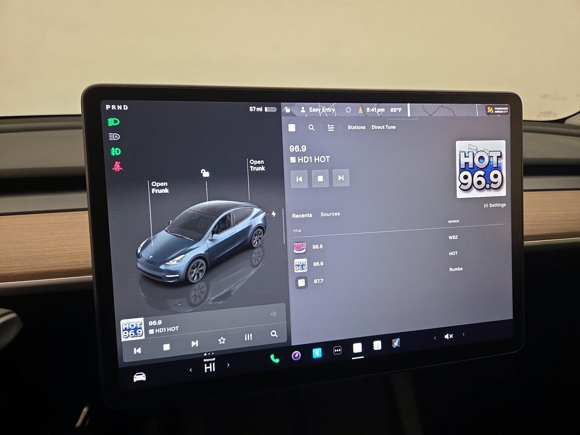 Thumbnail: 2025 Tesla Model Y - 15