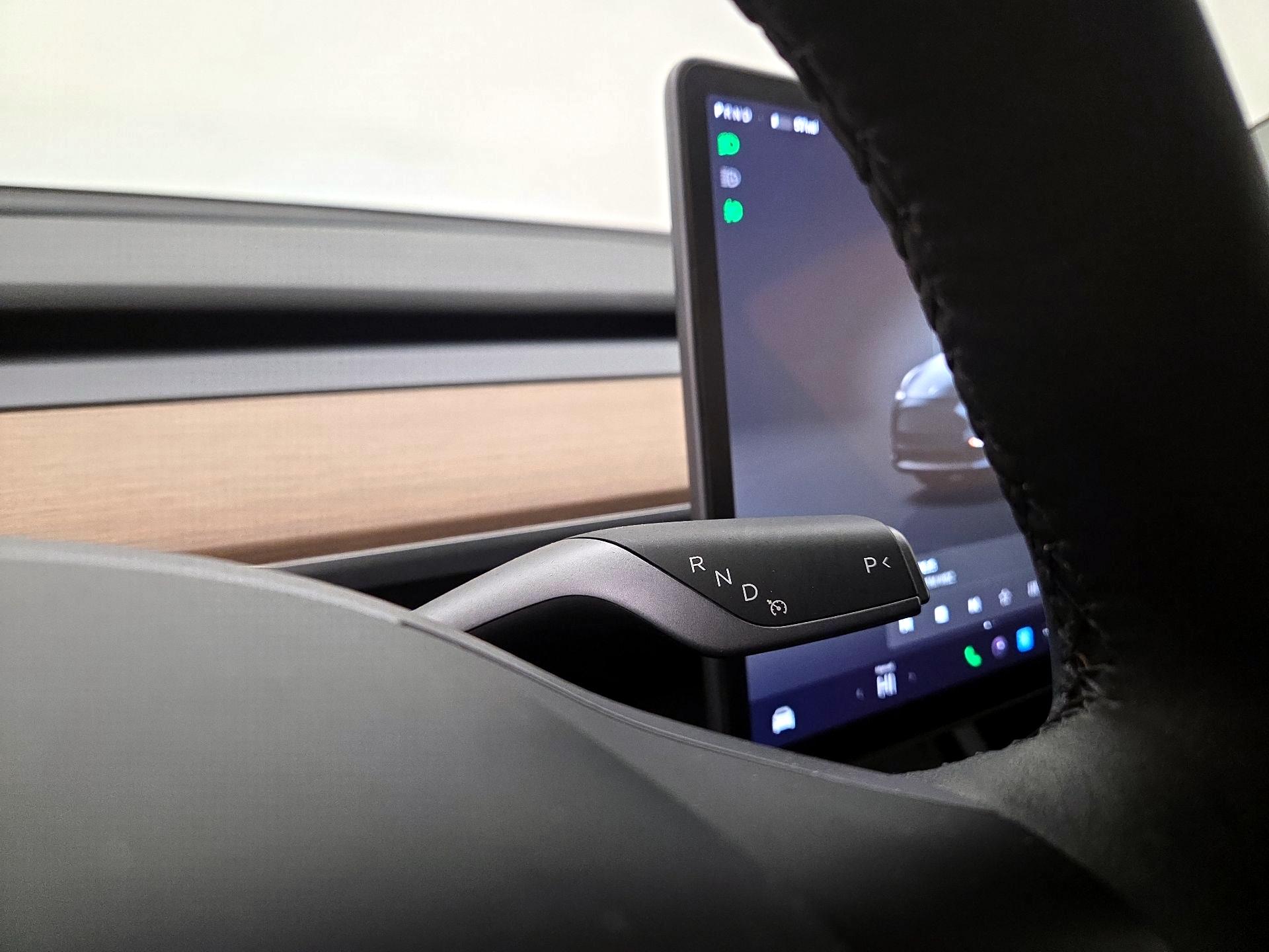 Thumbnail: 2025 Tesla Model Y - 17