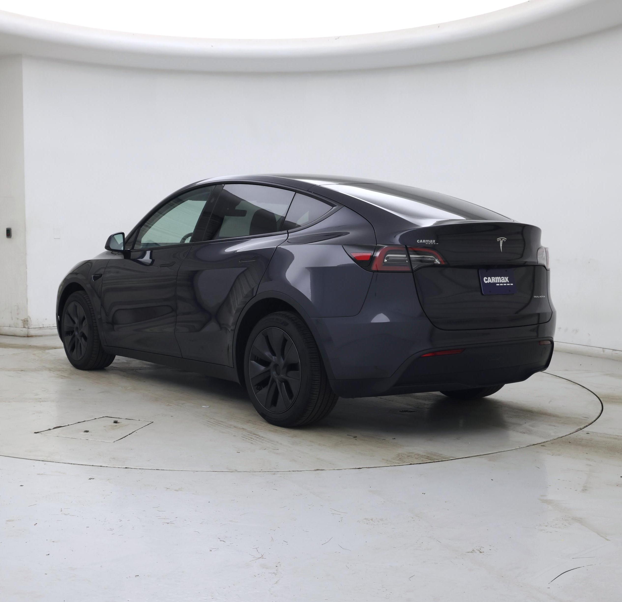 Thumbnail: 2025 Tesla Model Y - 2