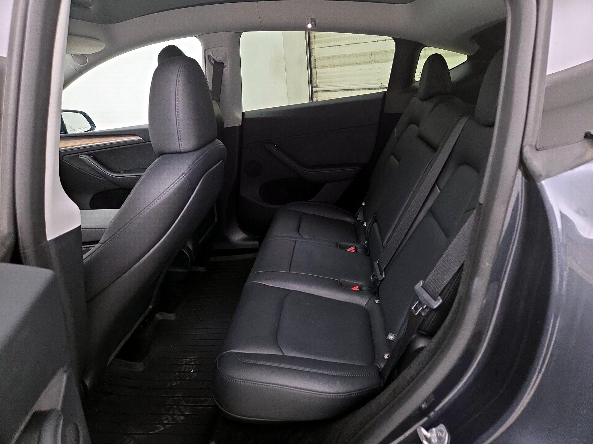 Thumbnail: 2025 Tesla Model Y - 19